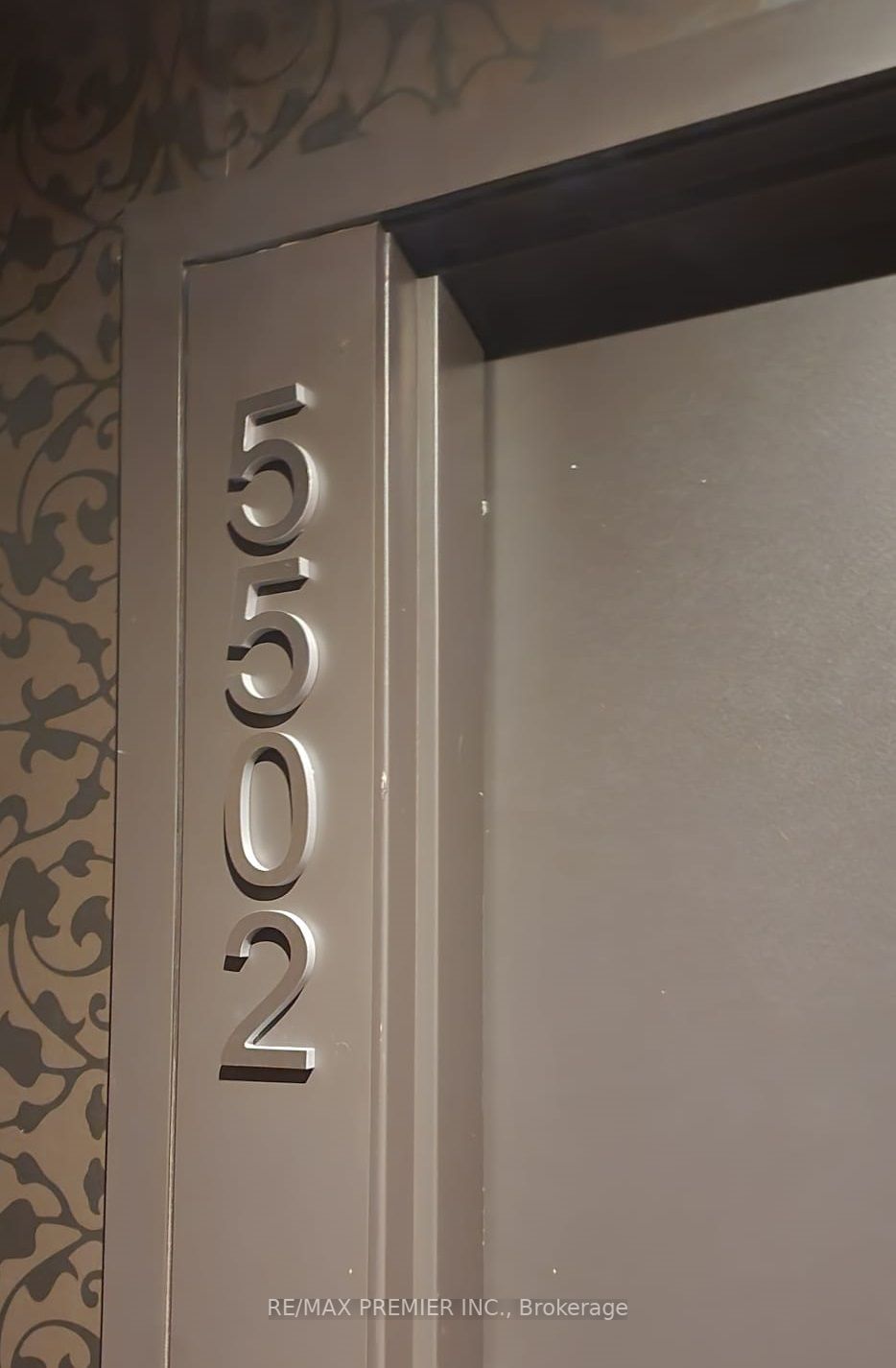 197 Yonge St, #5502