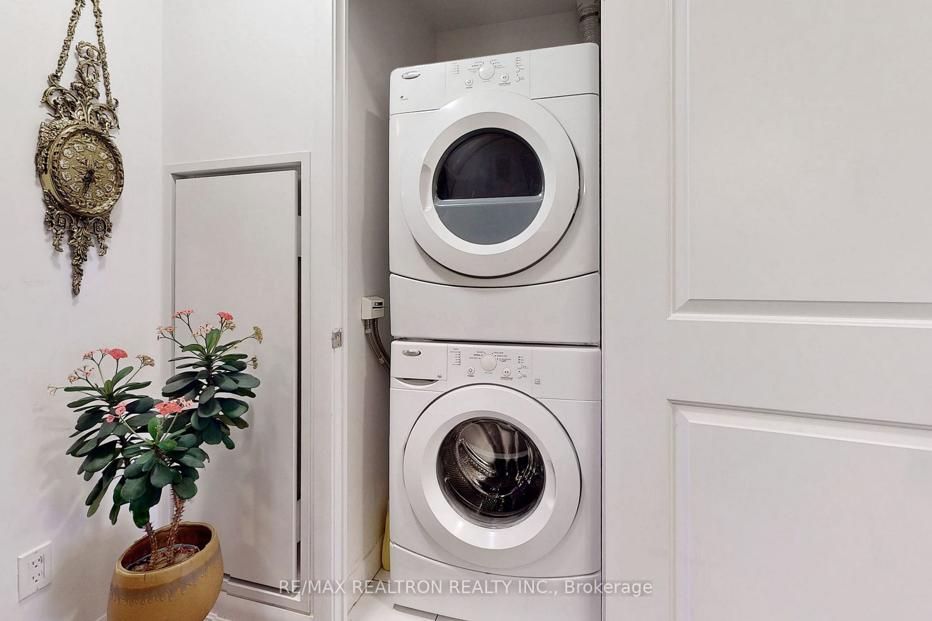 5162 Yonge St, #3308