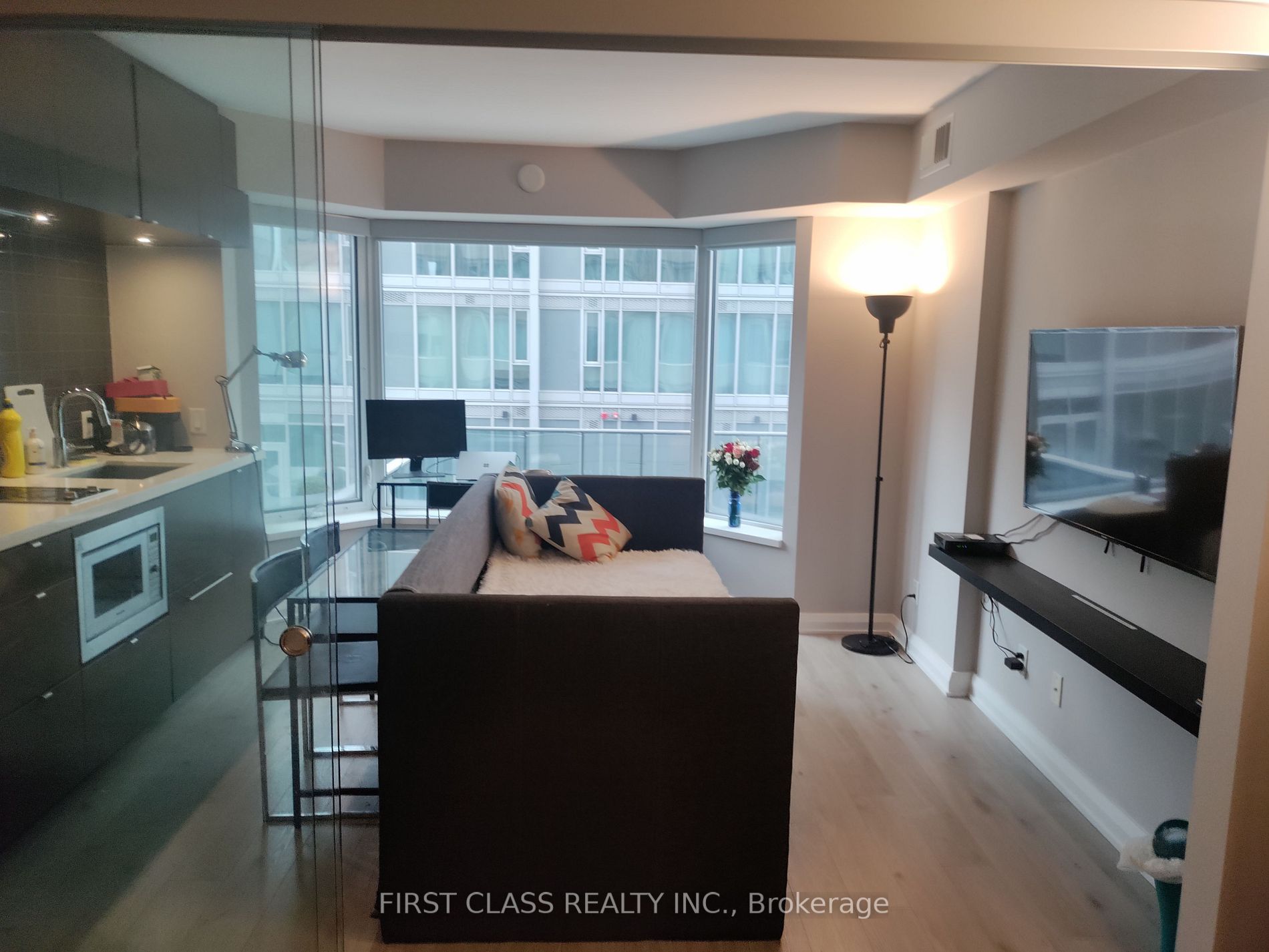155 Yorkville Ave St, #510