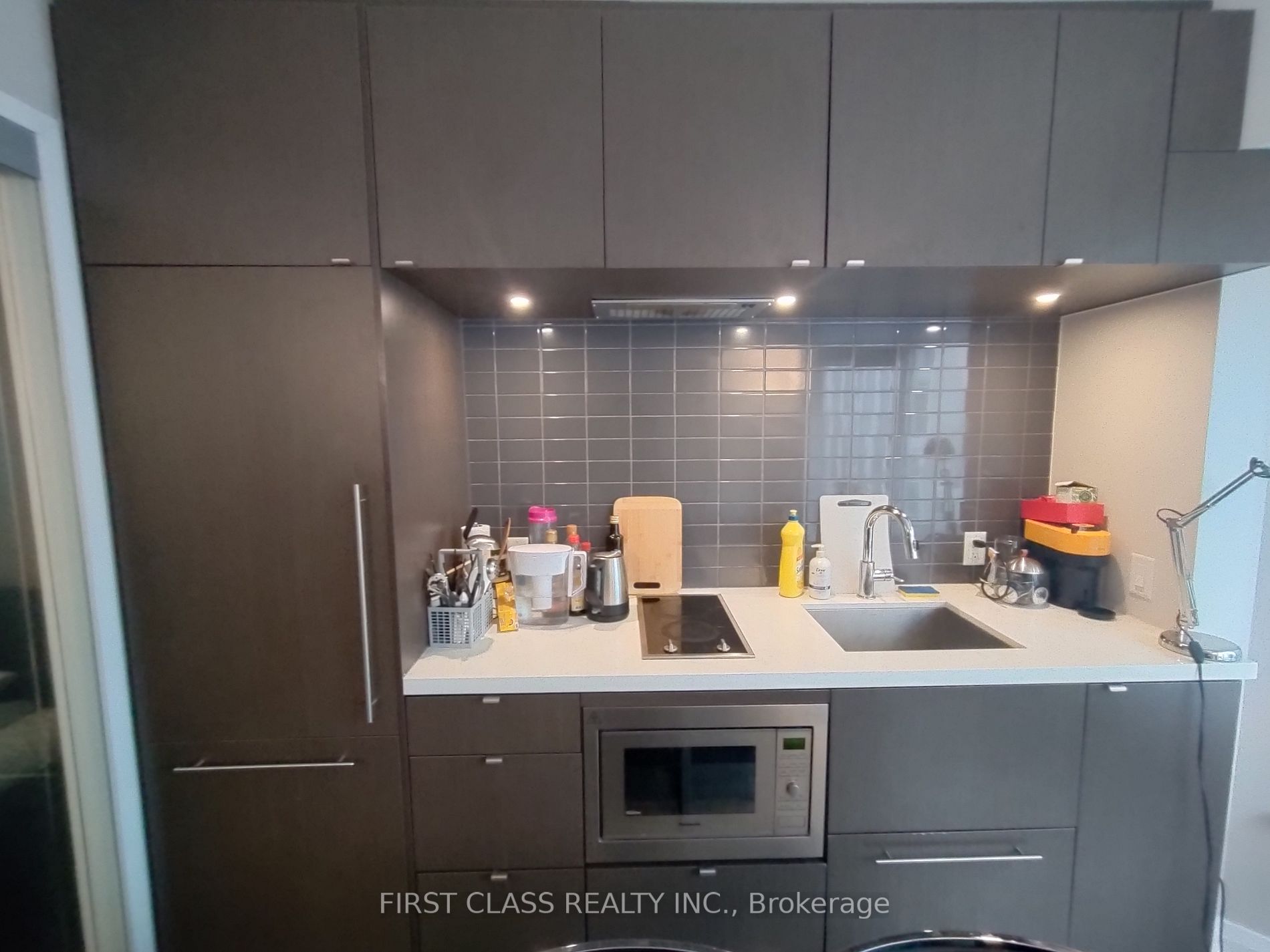 155 Yorkville Ave St, #510
