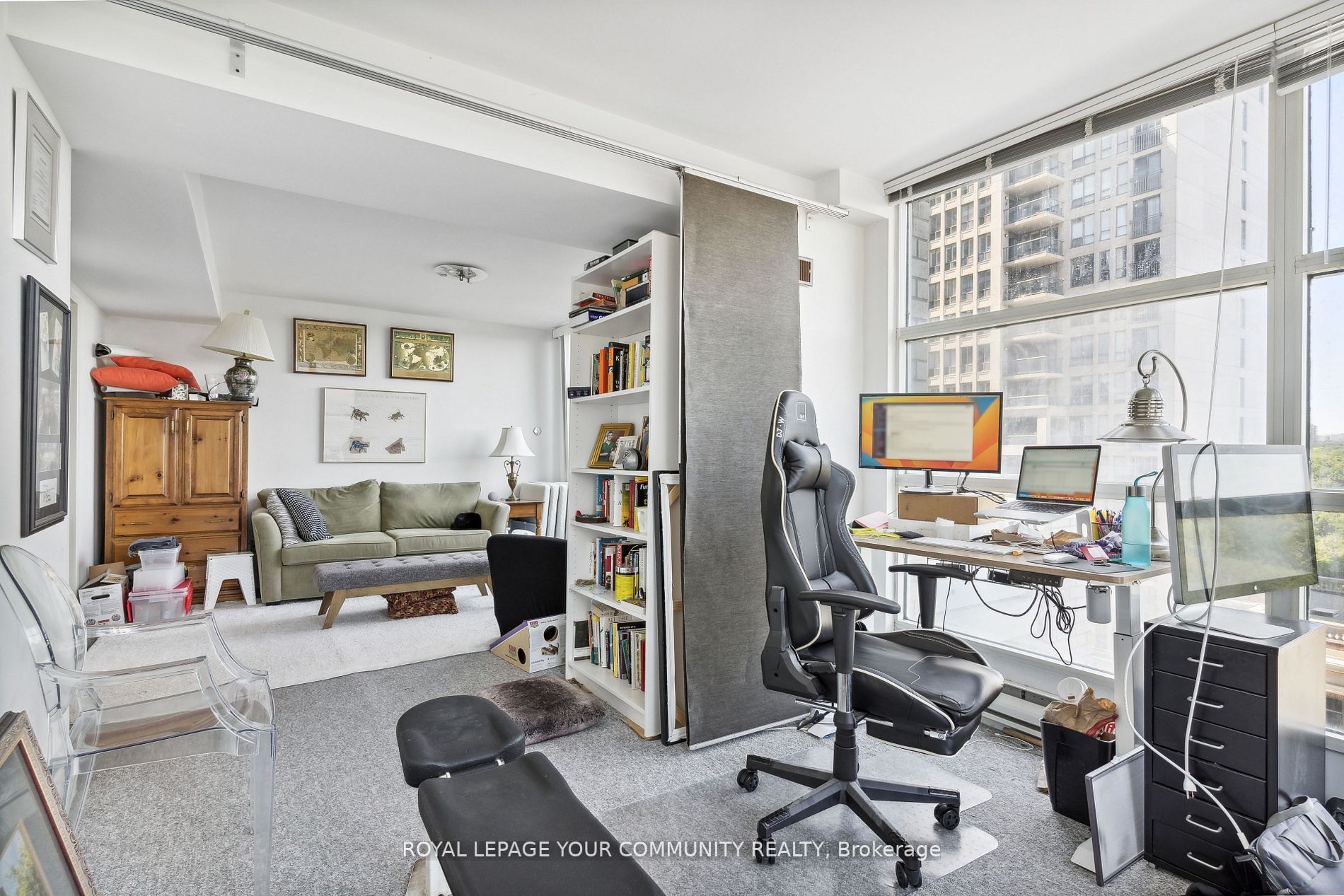 409 Bloor St E, #602