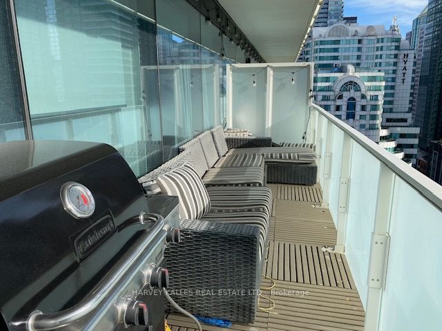 11 Charlotte St, #1502