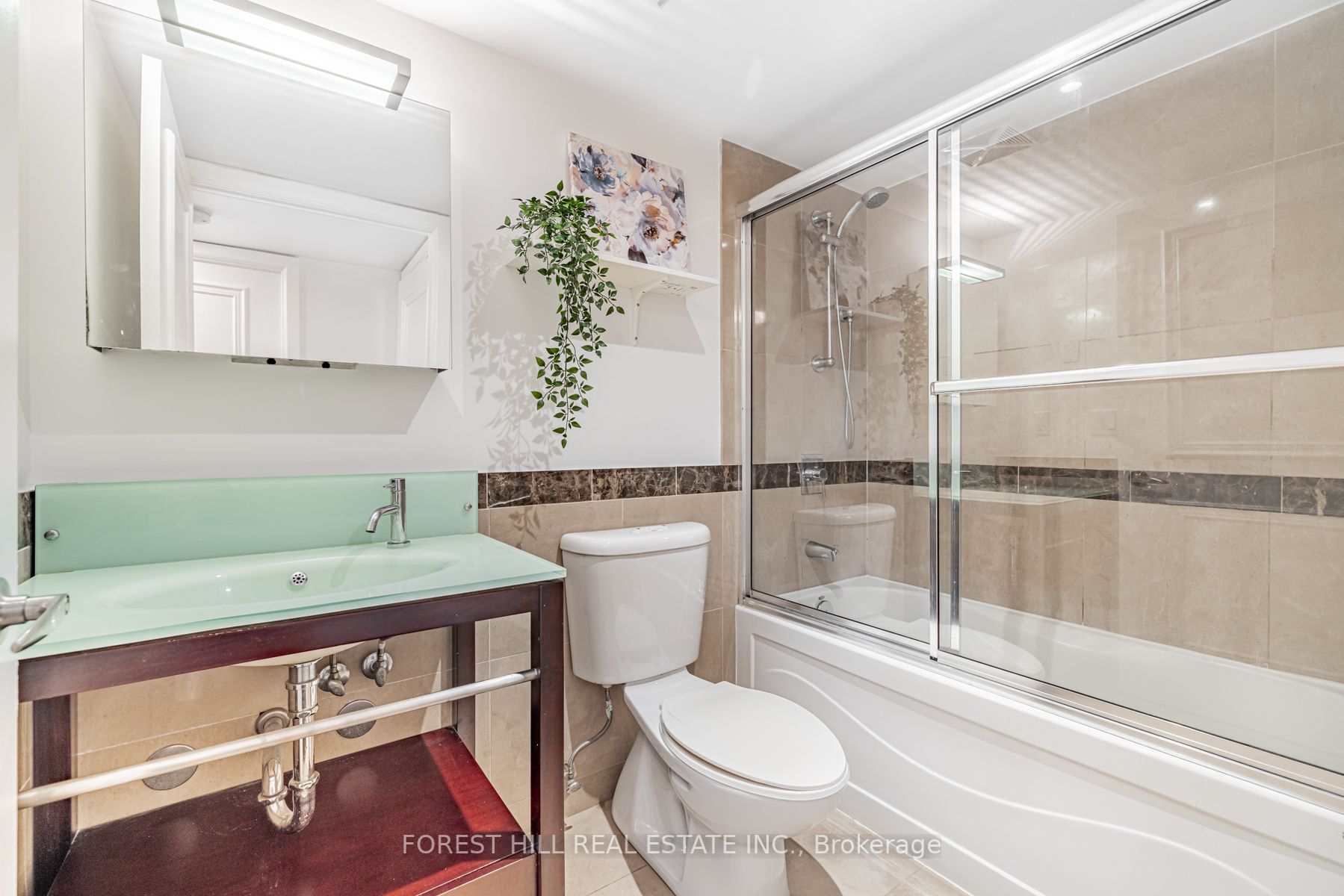650 Sheppard Ave E, #317