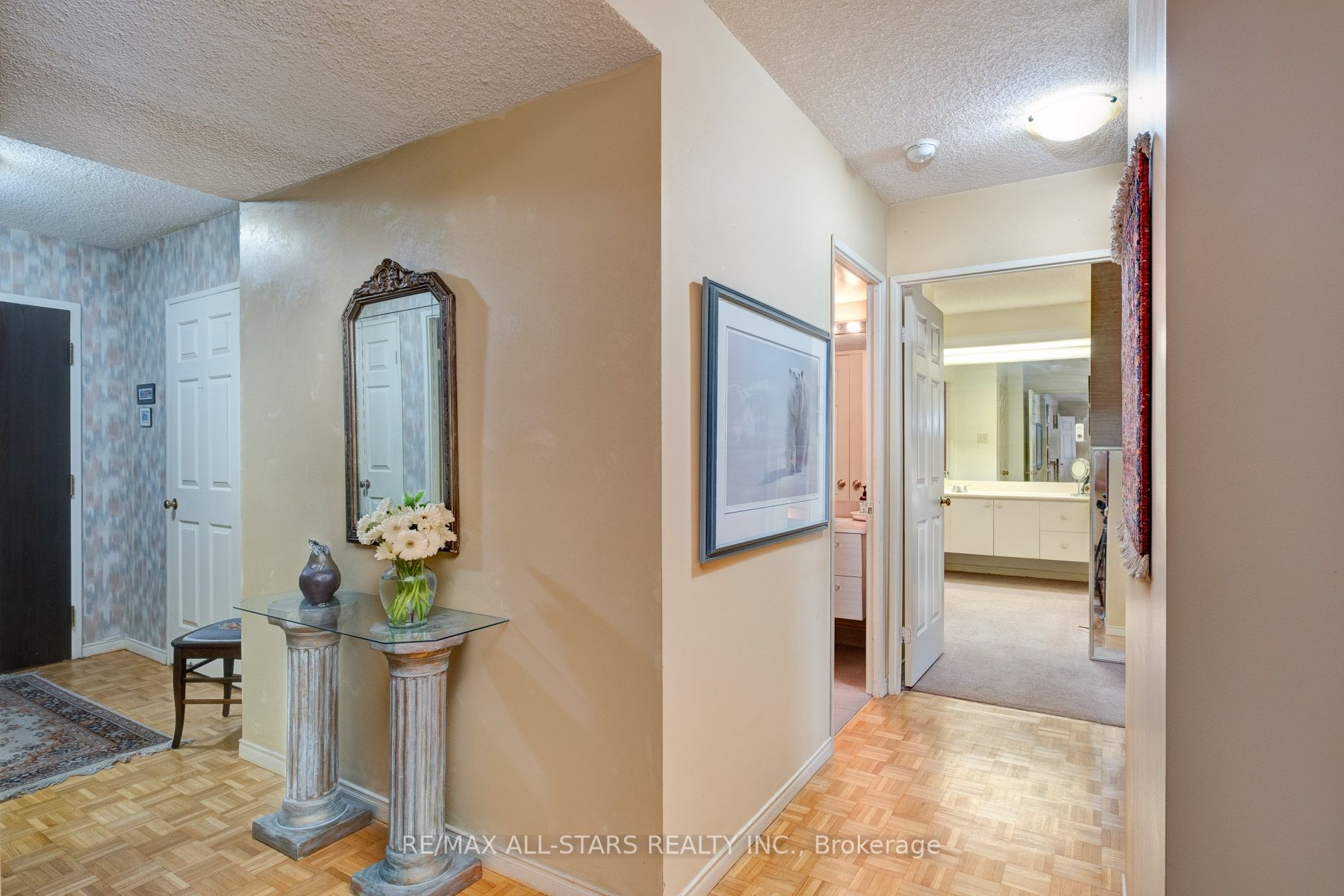 131 Beecroft Rd, #804