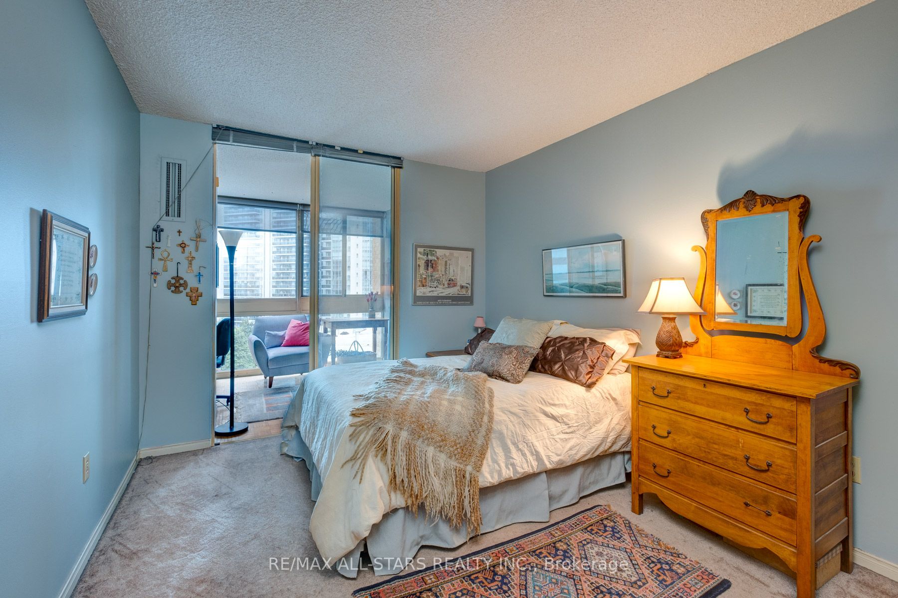 131 Beecroft Rd, #804