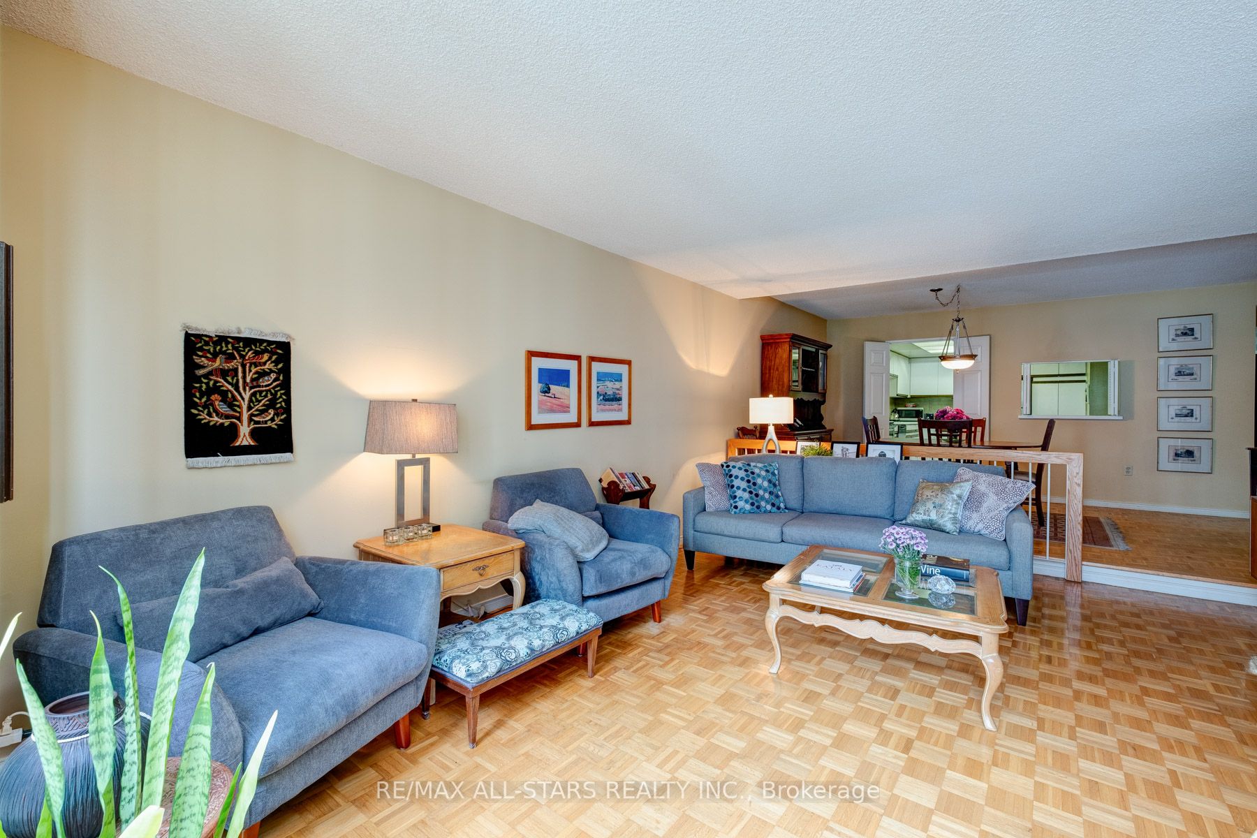 131 Beecroft Rd, #804