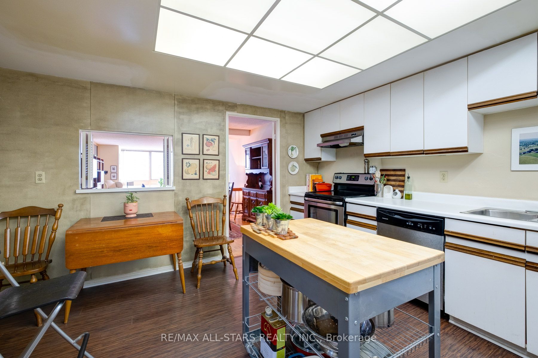 131 Beecroft Rd, #804
