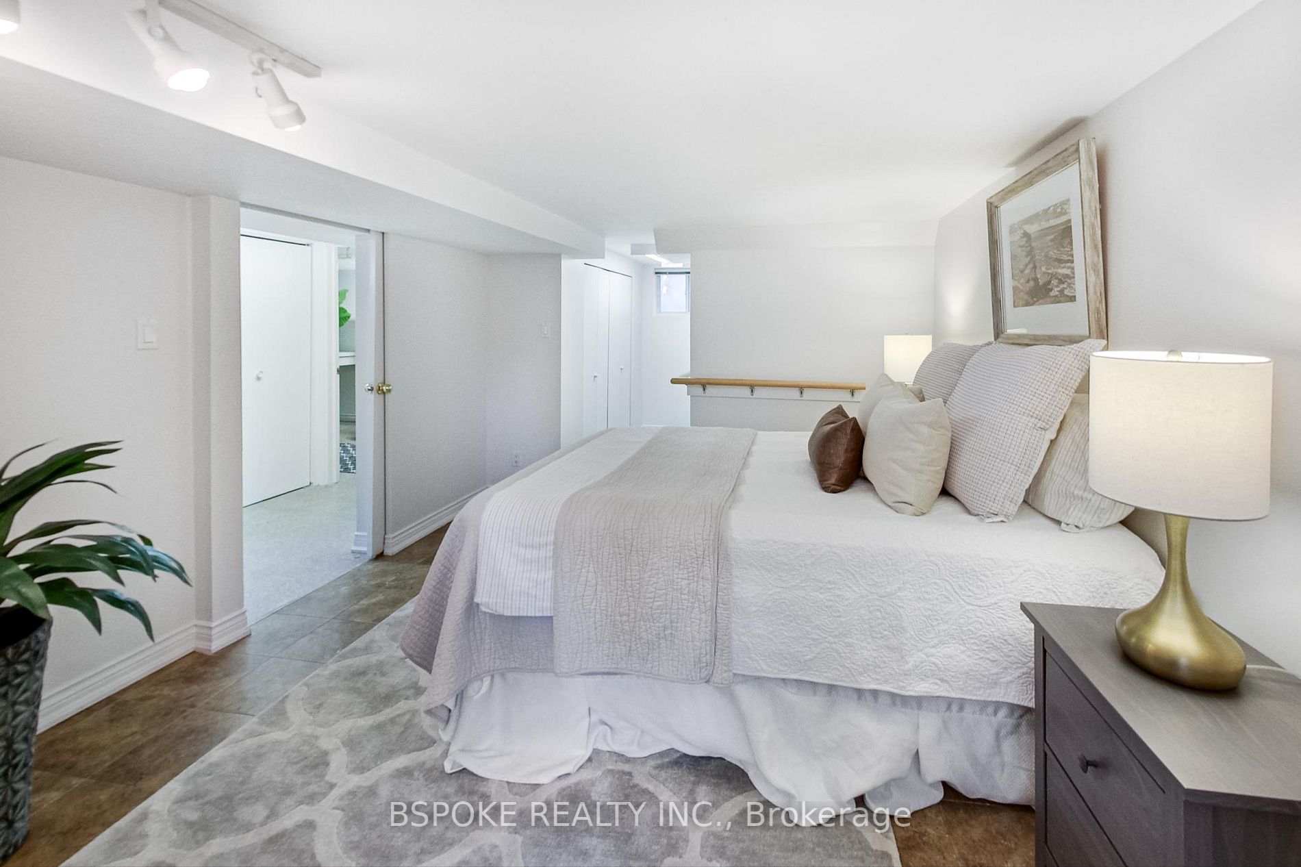 151 Leacrest Rd