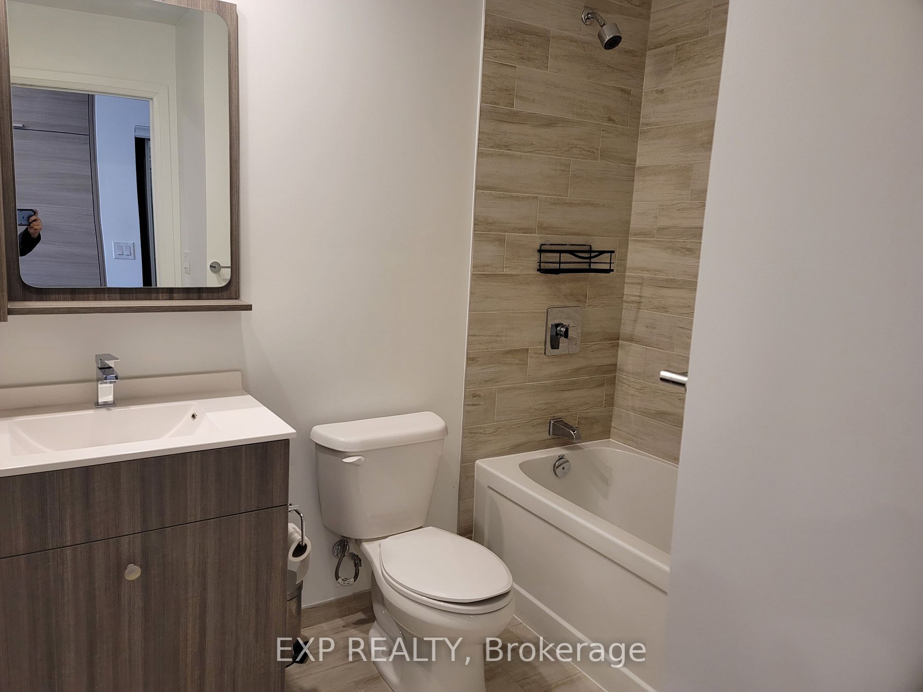 75 Canterbury Pl, #1808