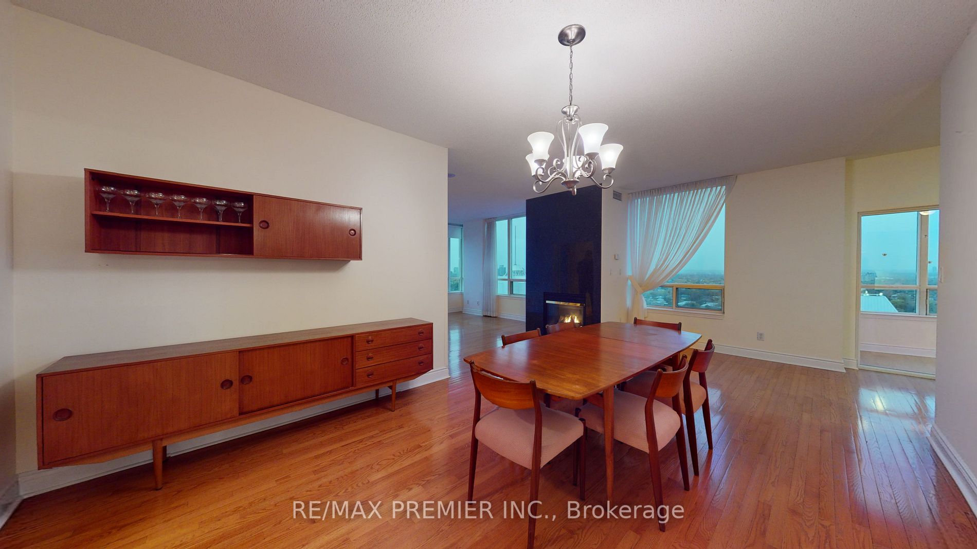 3 Rean Dr, #Ph#2601