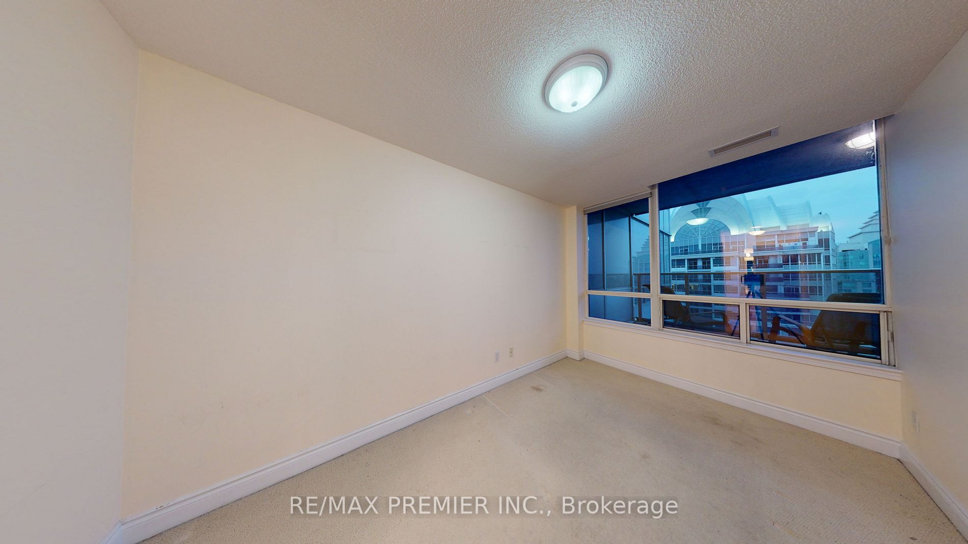 3 Rean Dr, #Ph#2601