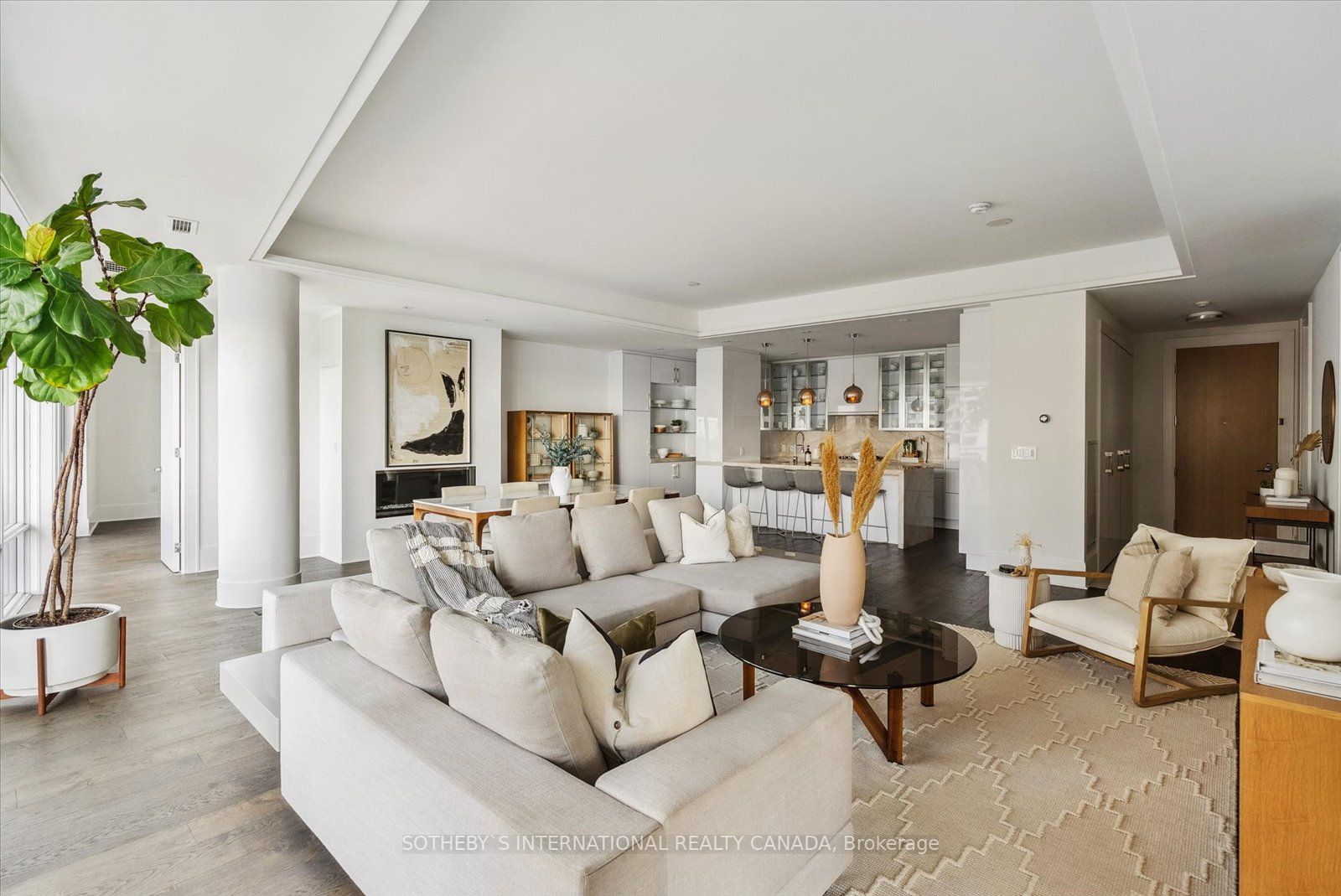 29 Queens Quay E, #705
