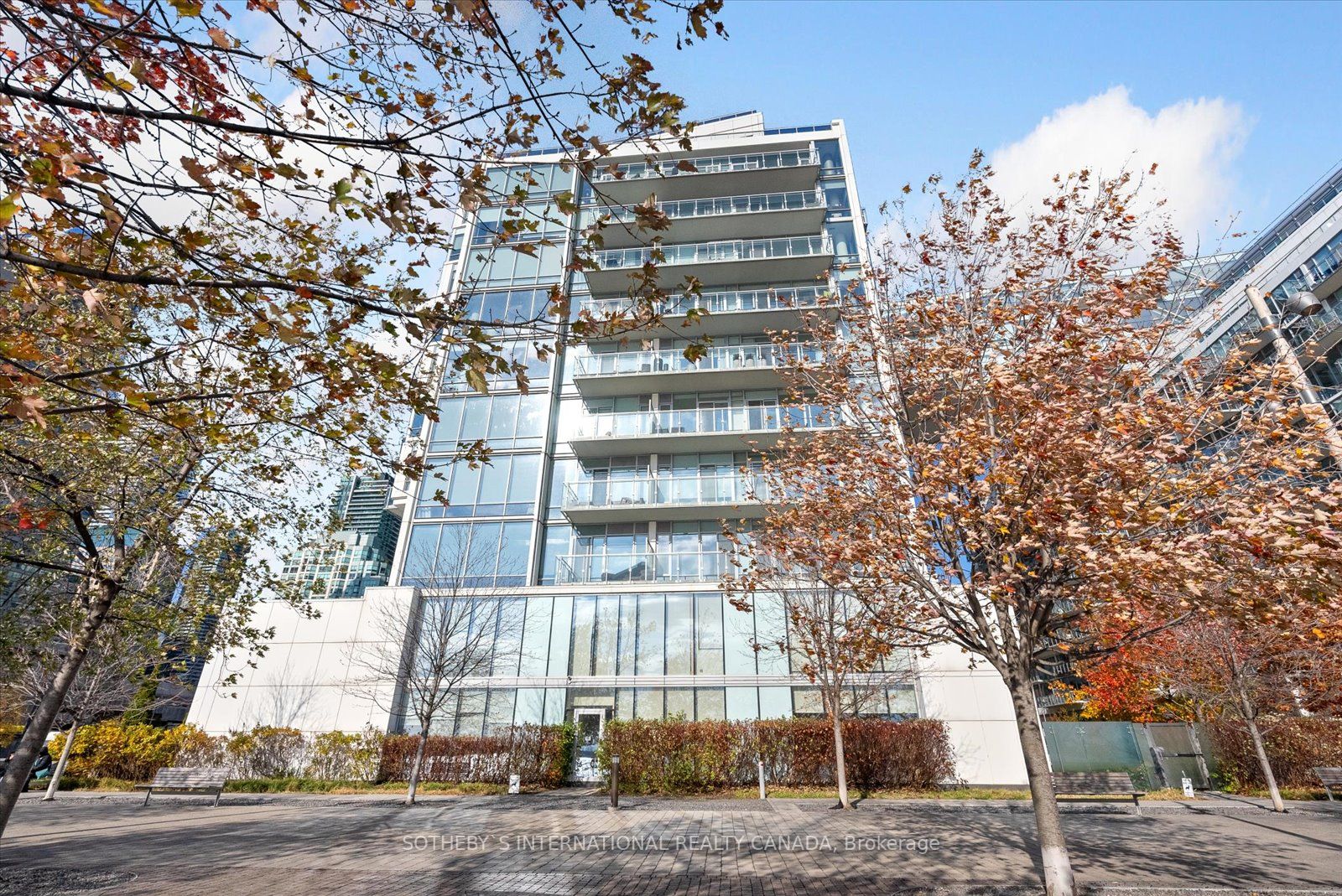 29 Queens Quay E, #705