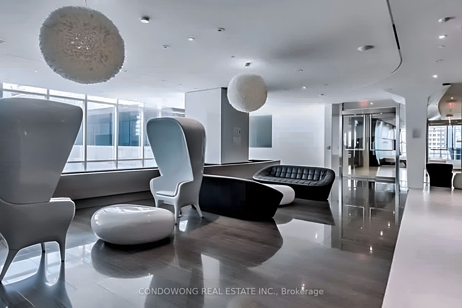 1 Bloor St E, #1710