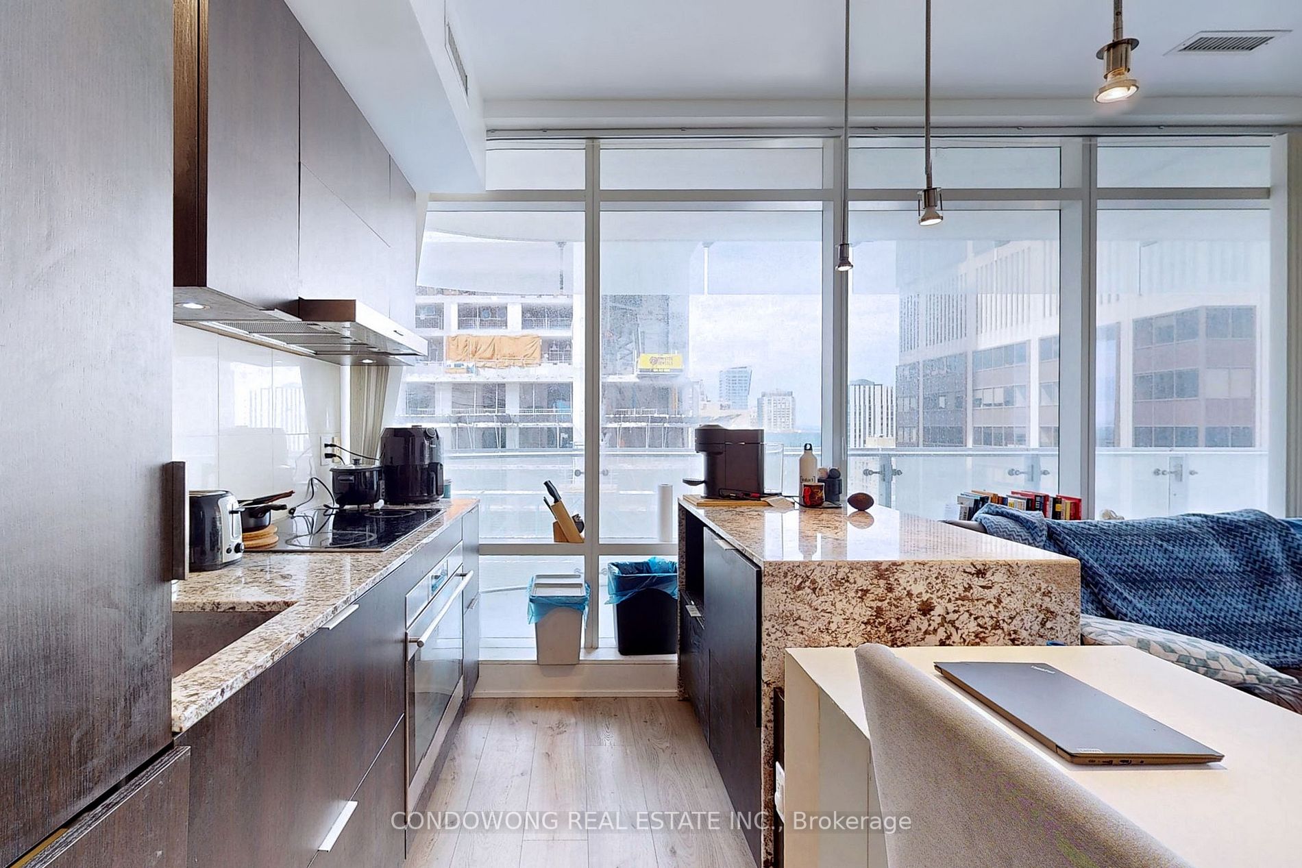 1 Bloor St E, #1710
