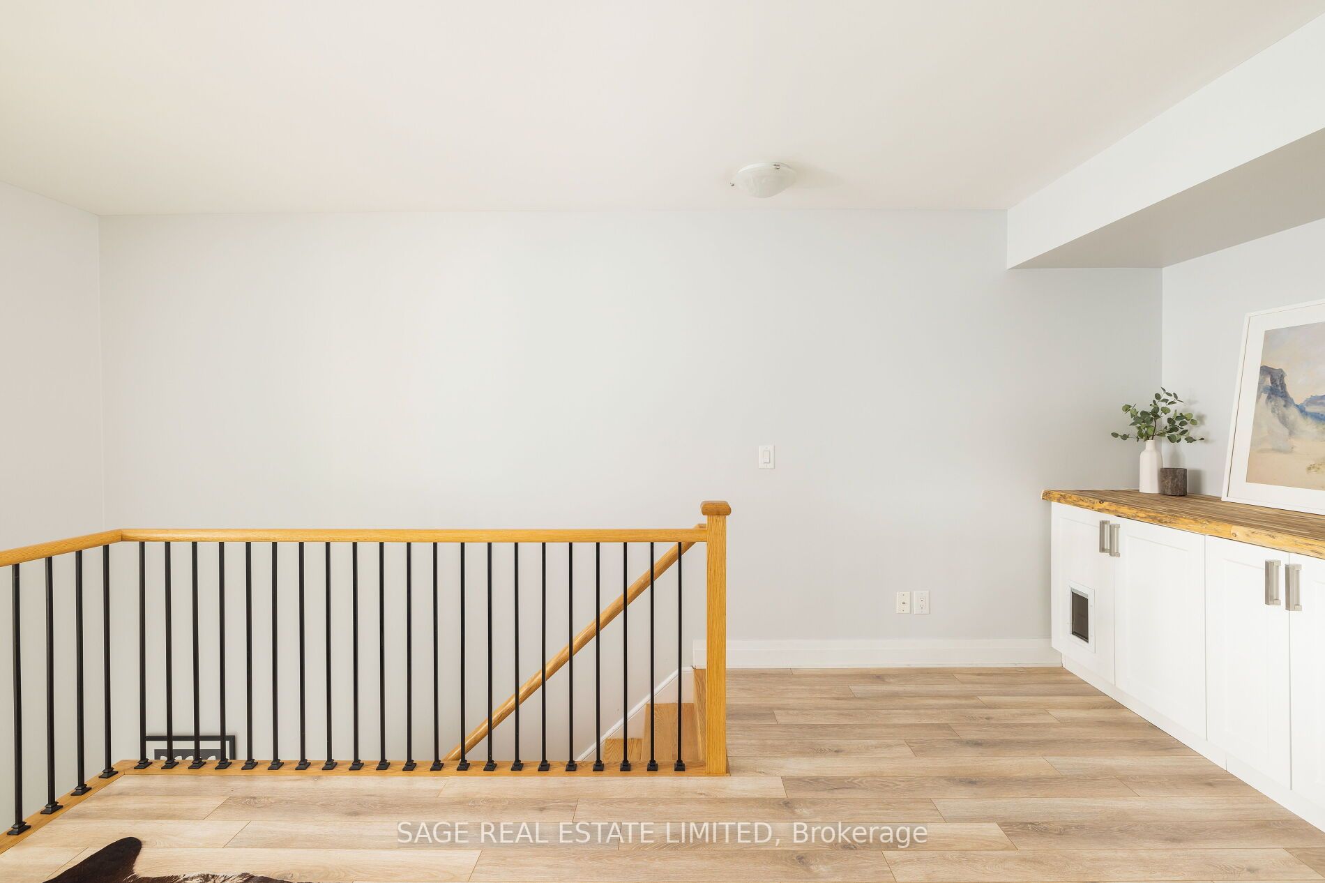 555 Wilson Ave, #Ph1401