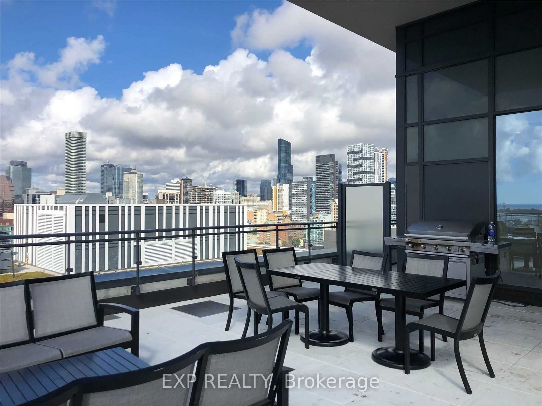 460 Adelaide St E, #525