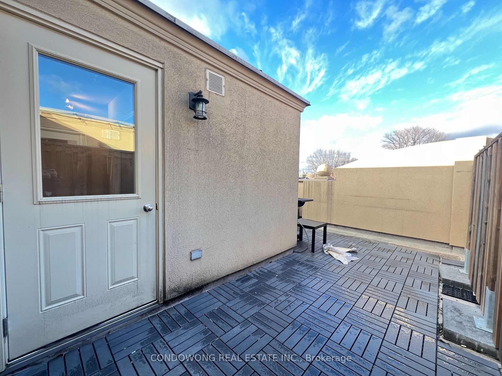 80 Carr St, #Th5