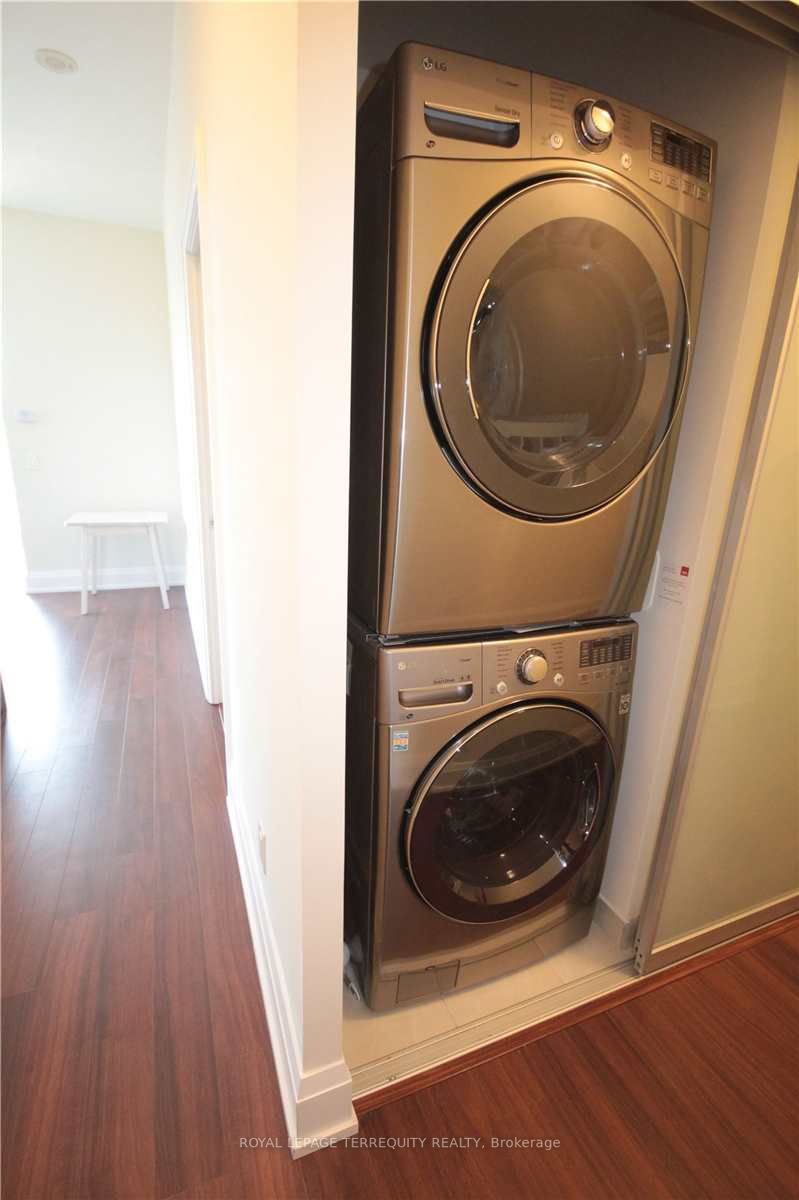 120 Harrison Garden Blvd, #206