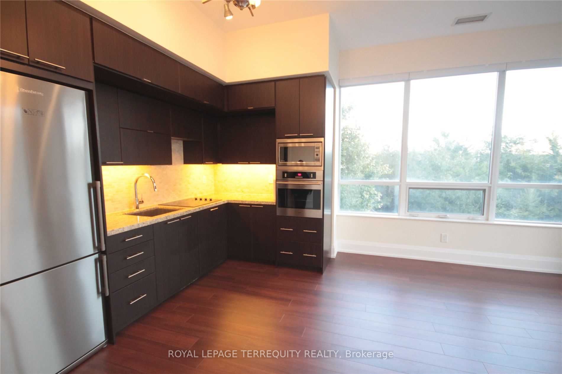120 Harrison Garden Blvd, #206