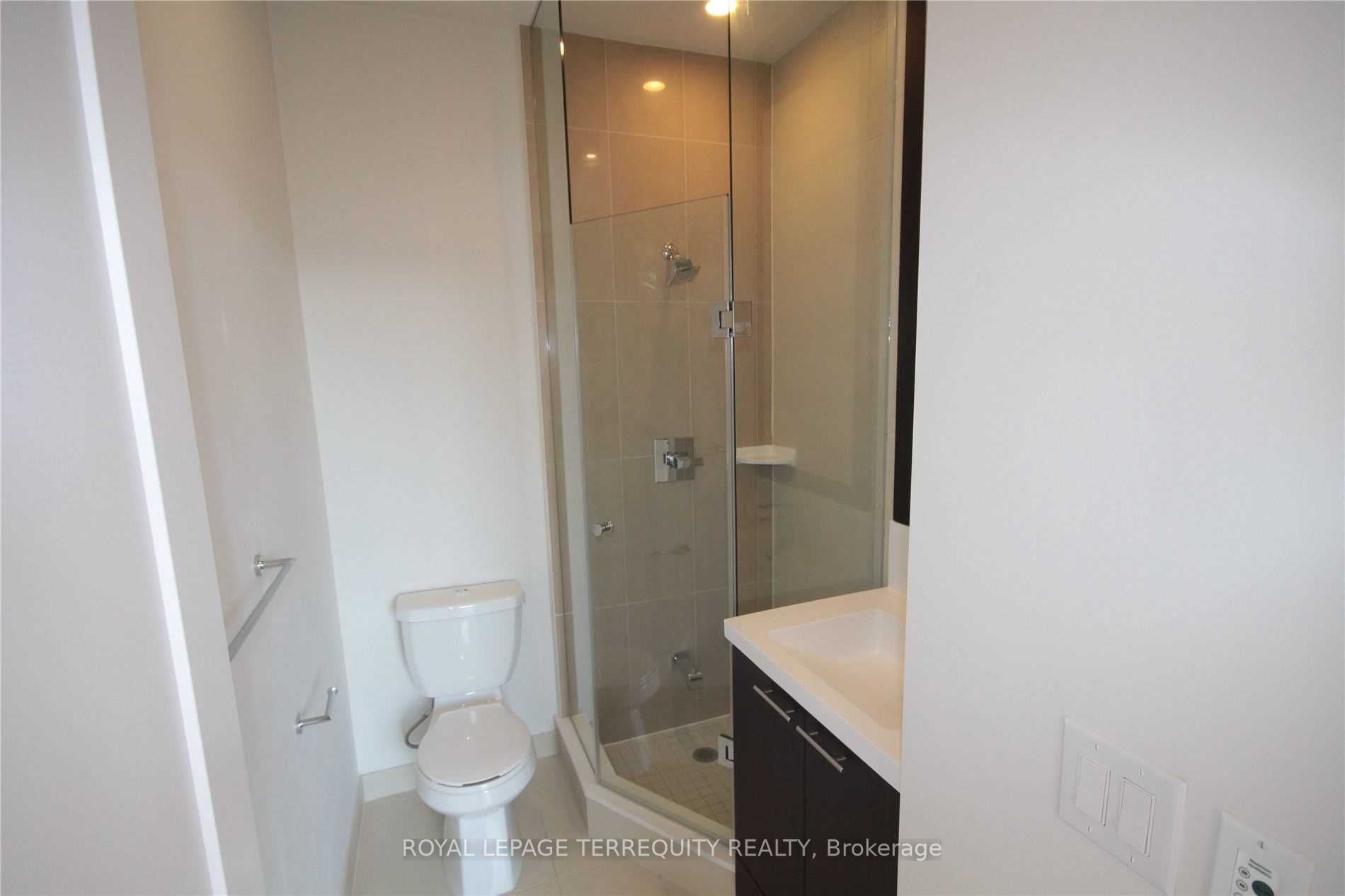 120 Harrison Garden Blvd, #206