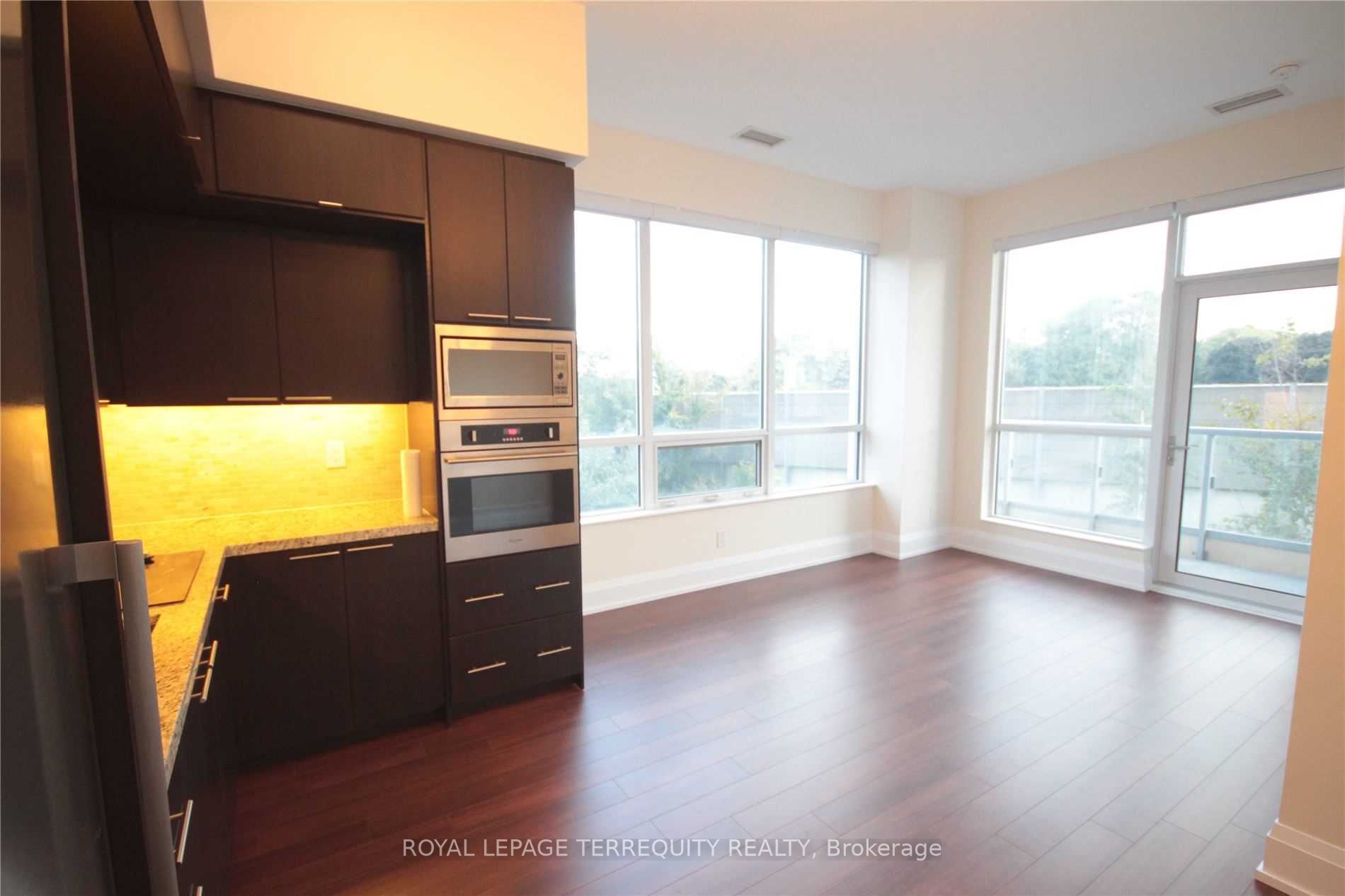 120 Harrison Garden Blvd, #206