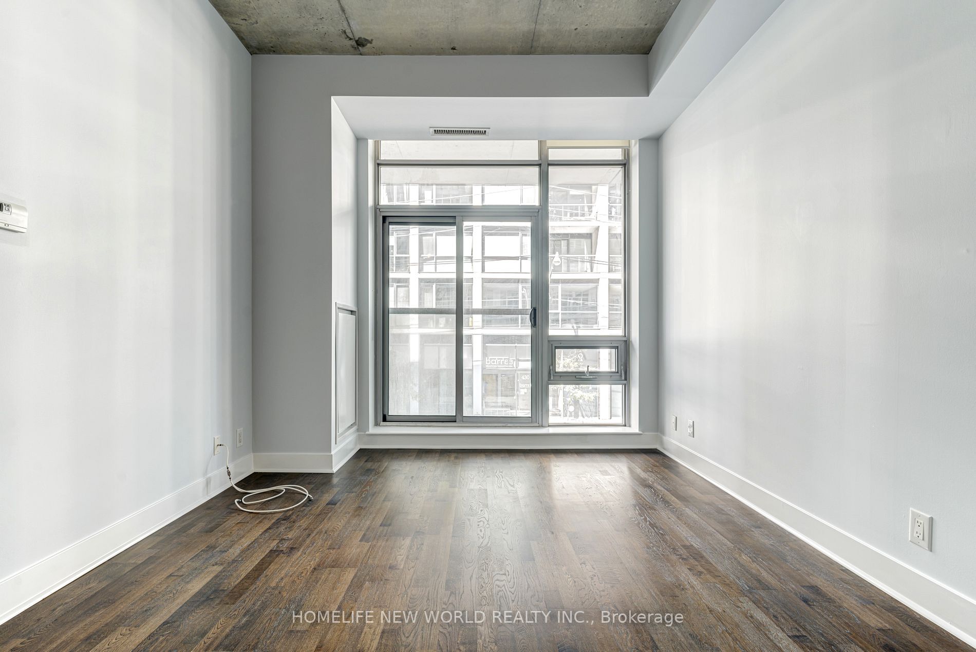 399 Adelaide St W, #215