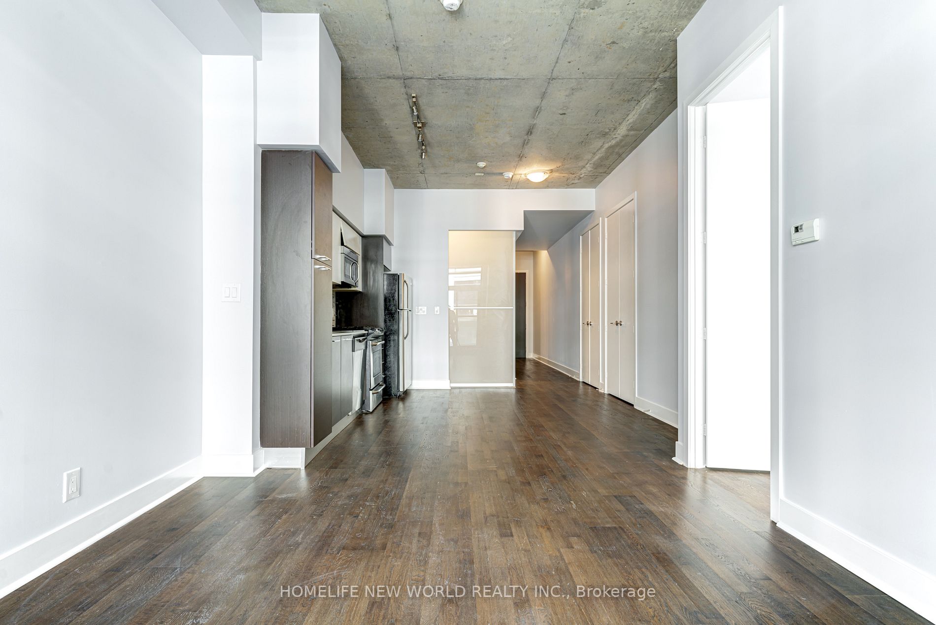 399 Adelaide St W, #215