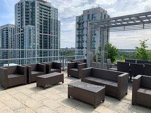 28 Avondale Avenue, #309