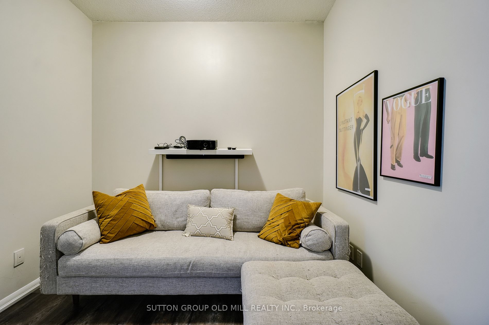 209 Fort York Blvd, #180