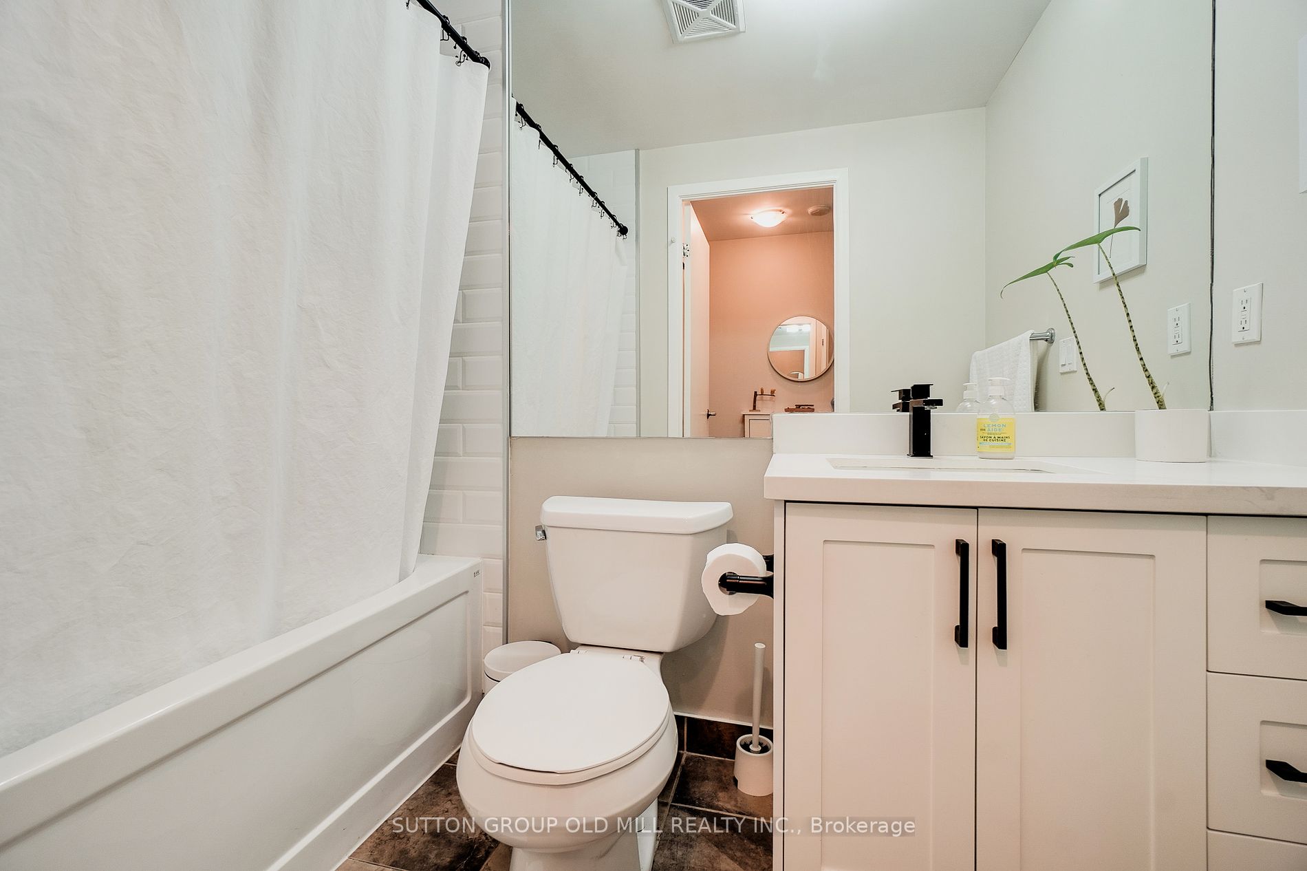 209 Fort York Blvd, #180