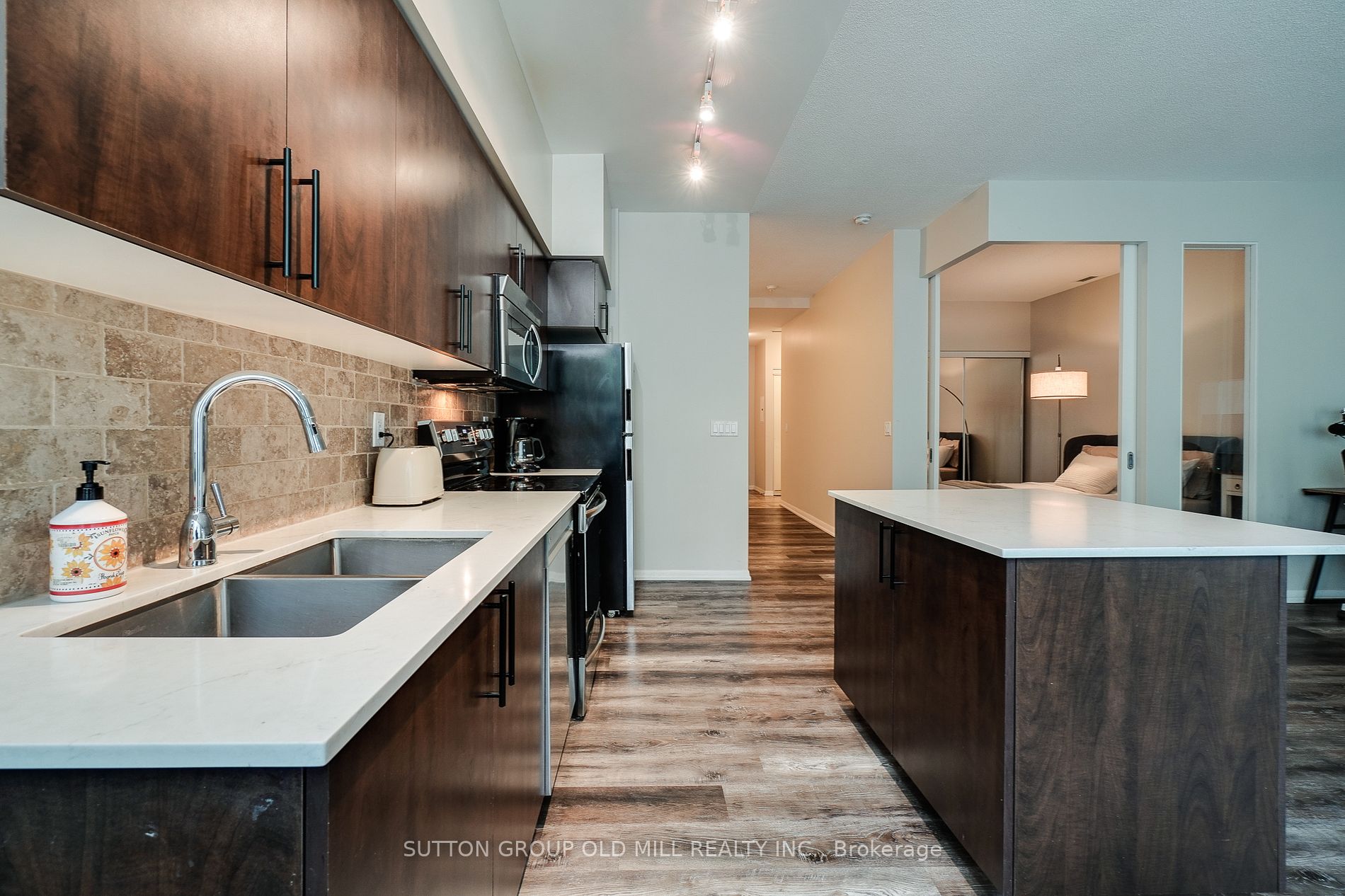 209 Fort York Blvd, #180
