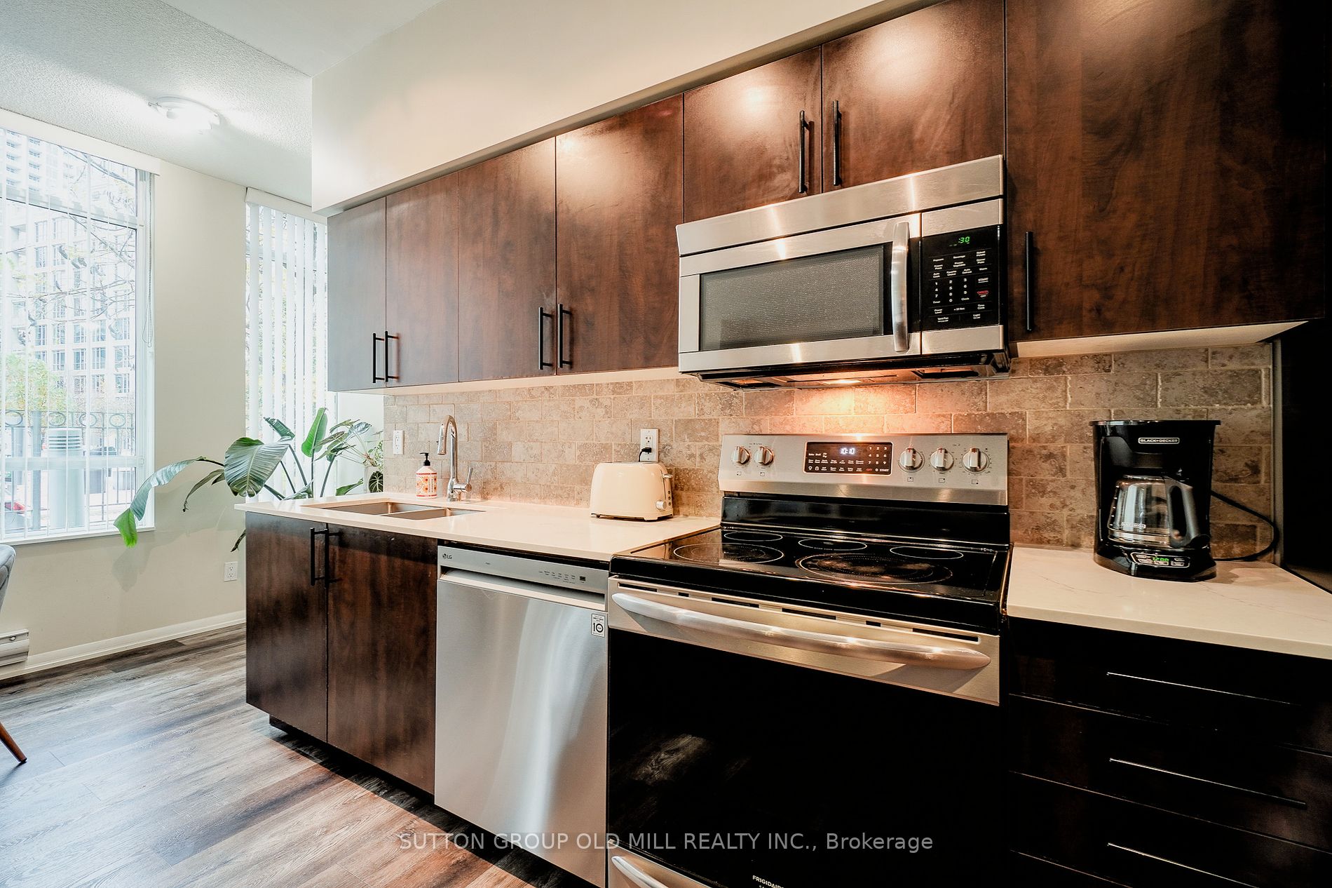 209 Fort York Blvd, #180