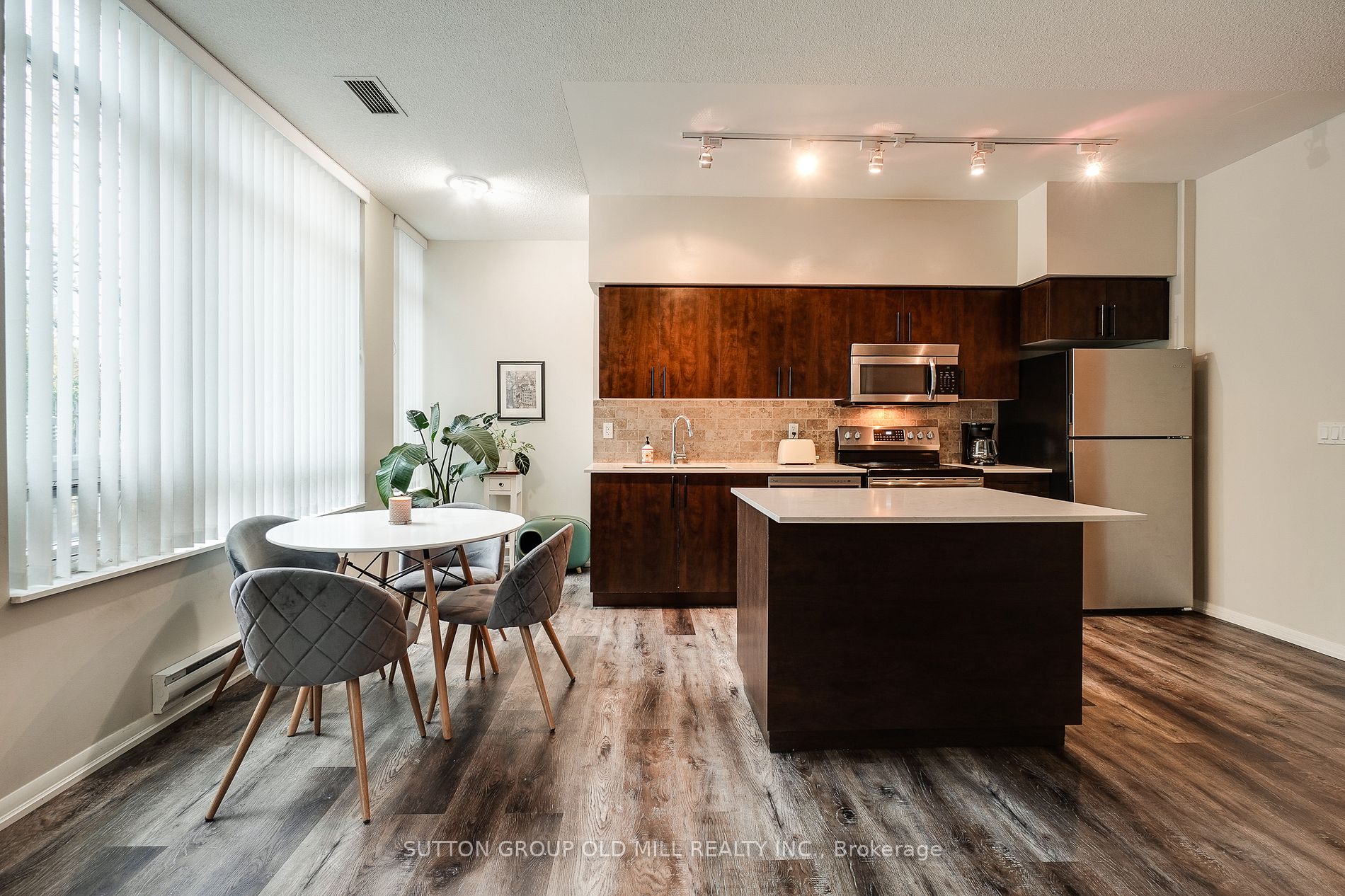 209 Fort York Blvd, #180
