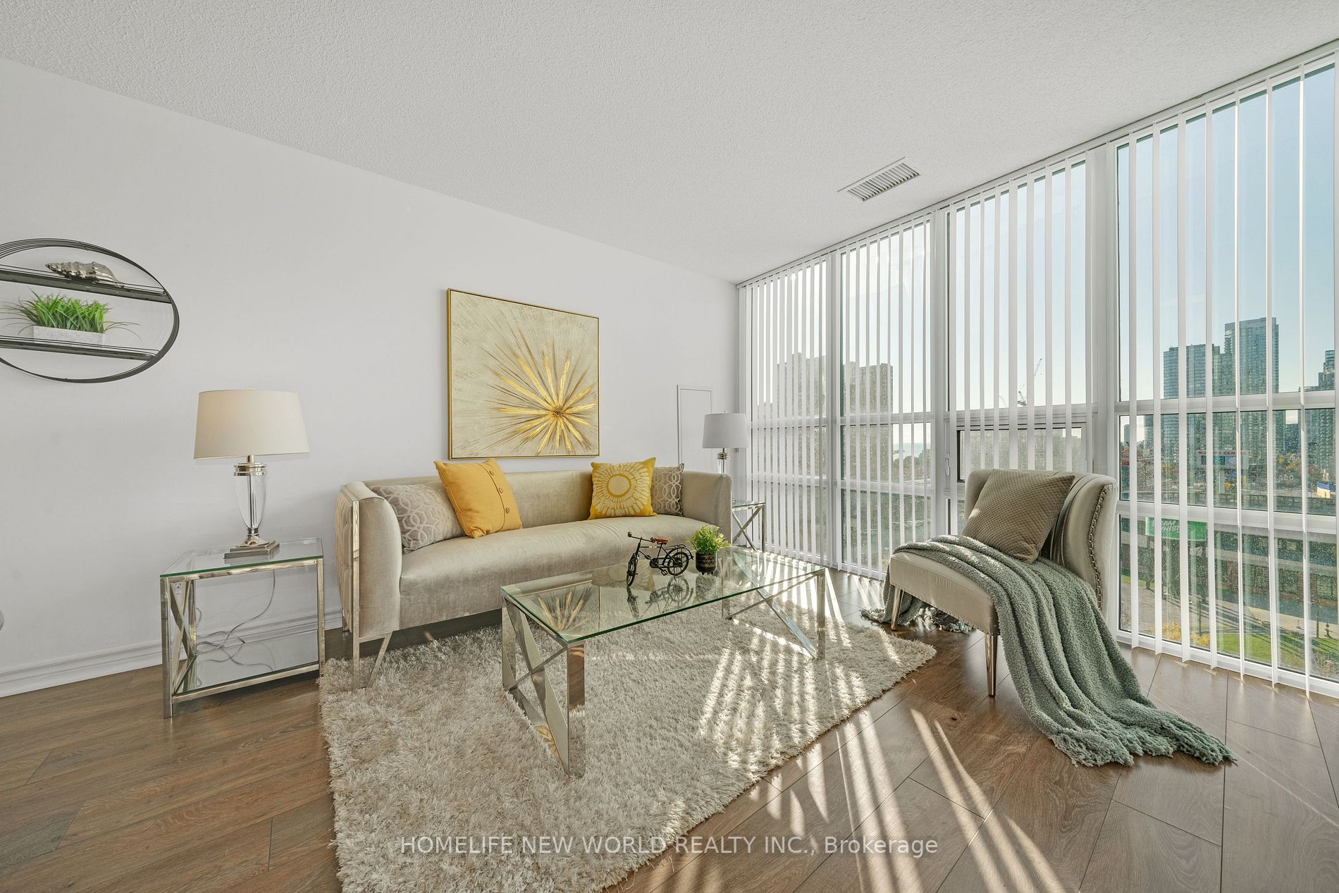 25 Lower Simcoe St, #1517