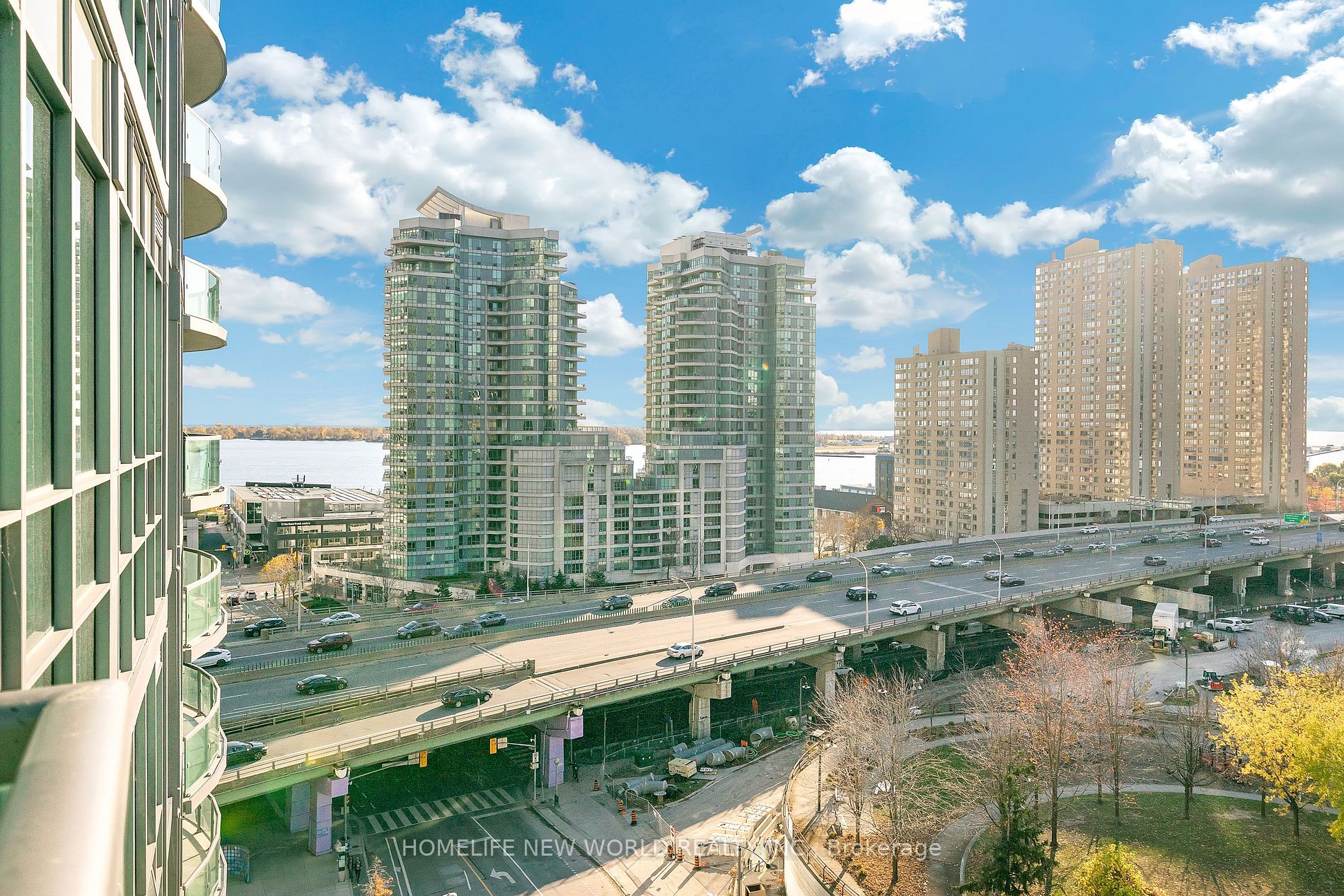 25 Lower Simcoe St, #1517