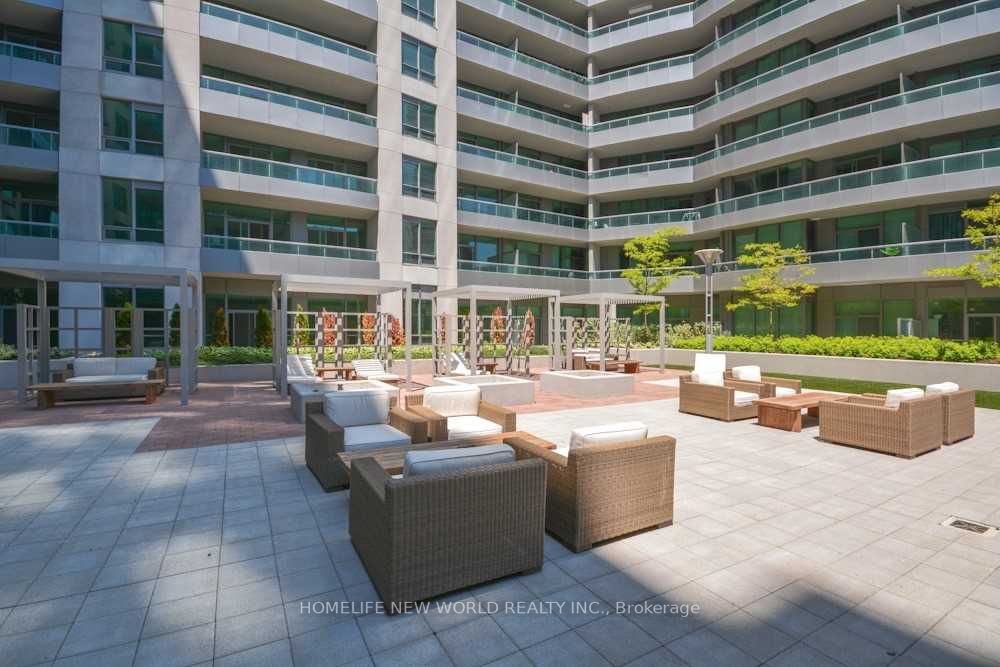 25 Lower Simcoe St, #1517