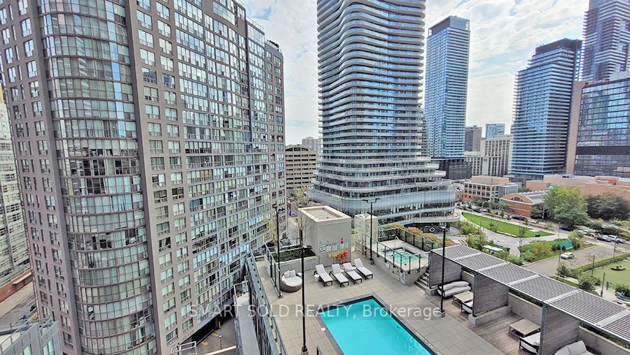 955 Bay St, #1203