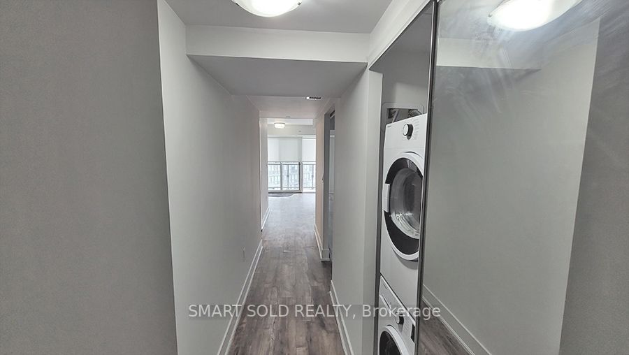 955 Bay St, #1203