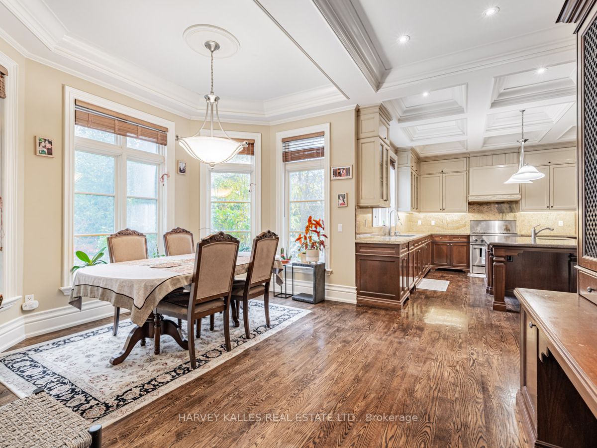 225 Lord Seaton Rd