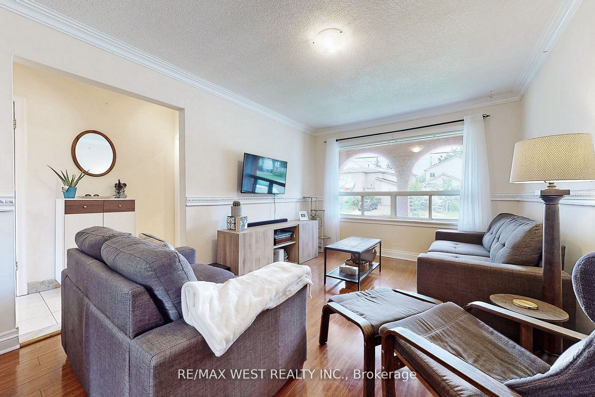 139 Ranee Ave