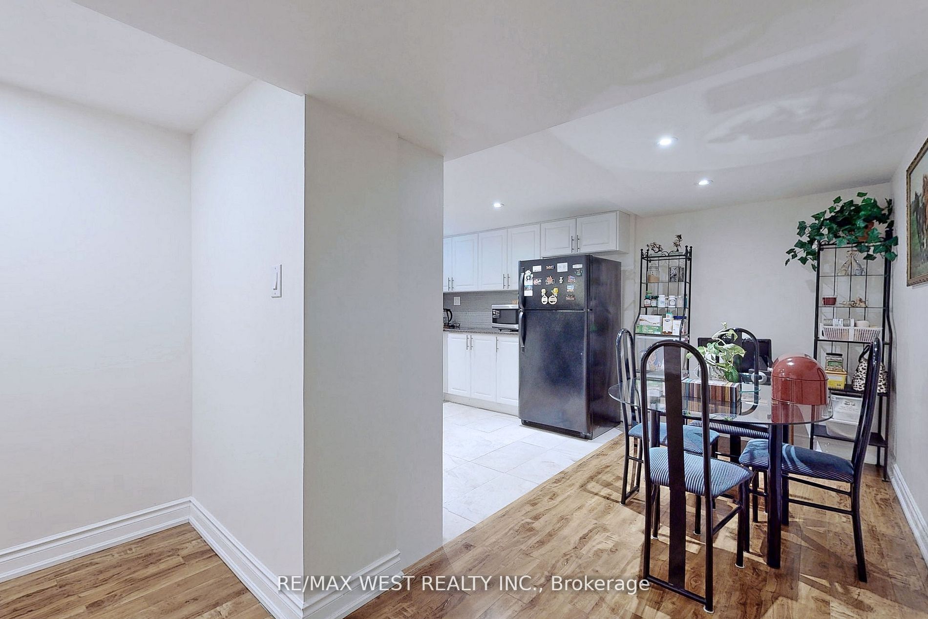 139 Ranee Ave