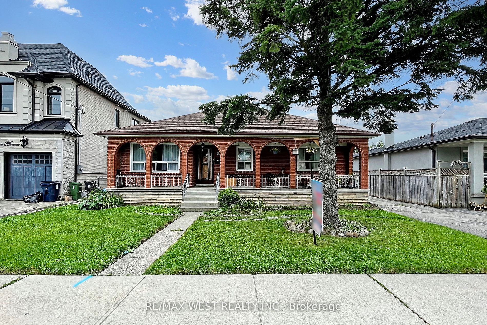 139 Ranee Ave