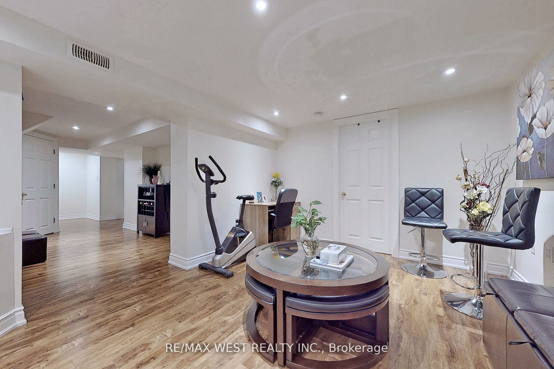 139 Ranee Ave