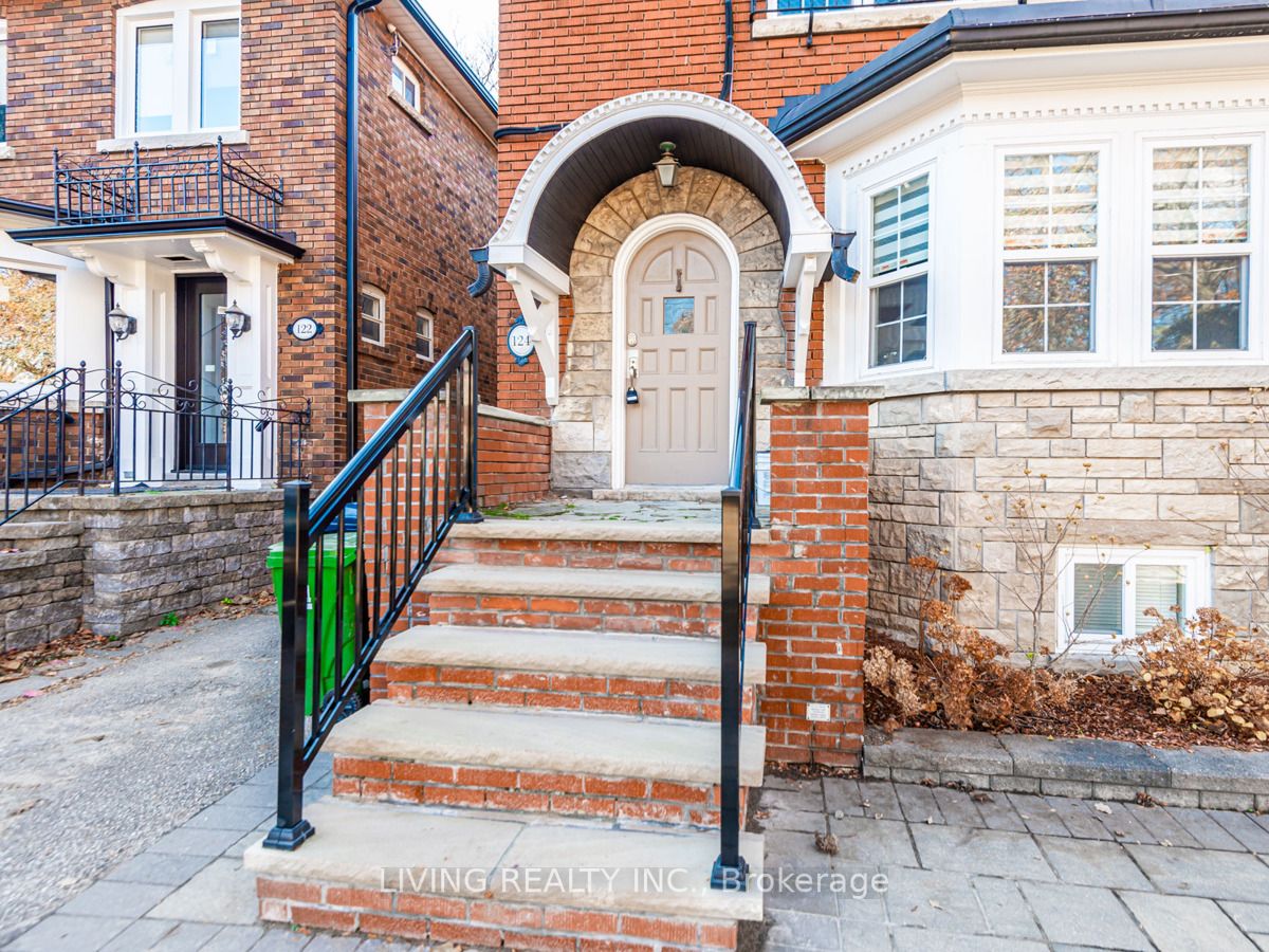124 Heddington Ave