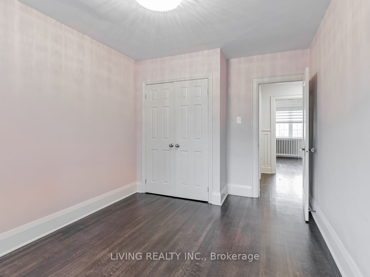 124 Heddington Ave