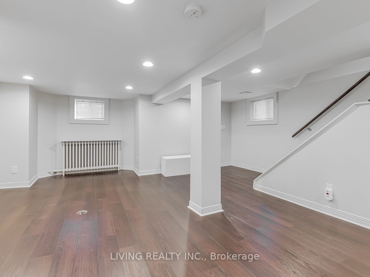 124 Heddington Ave