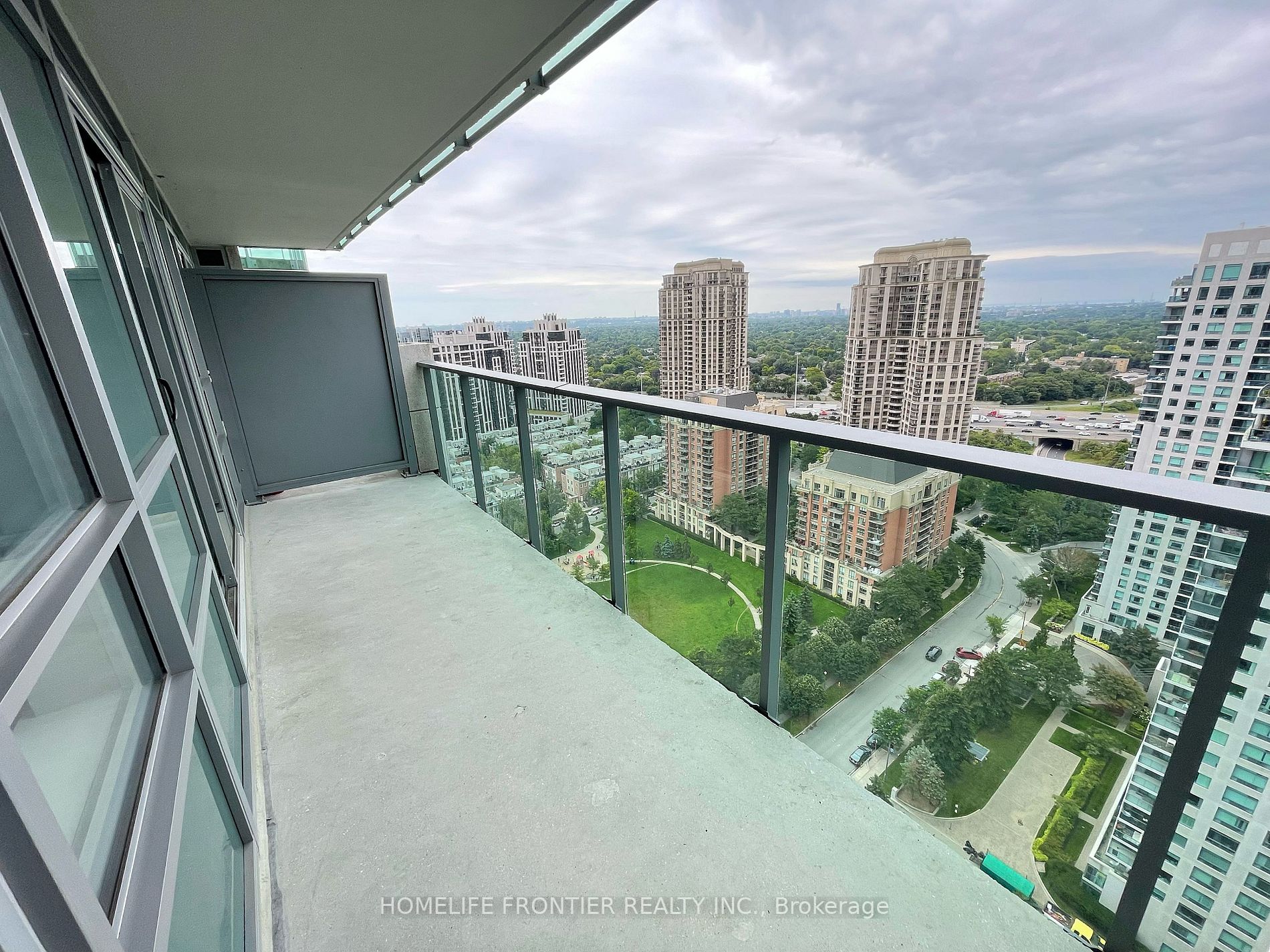 16 Harrison Garden Blvd, #Lph06