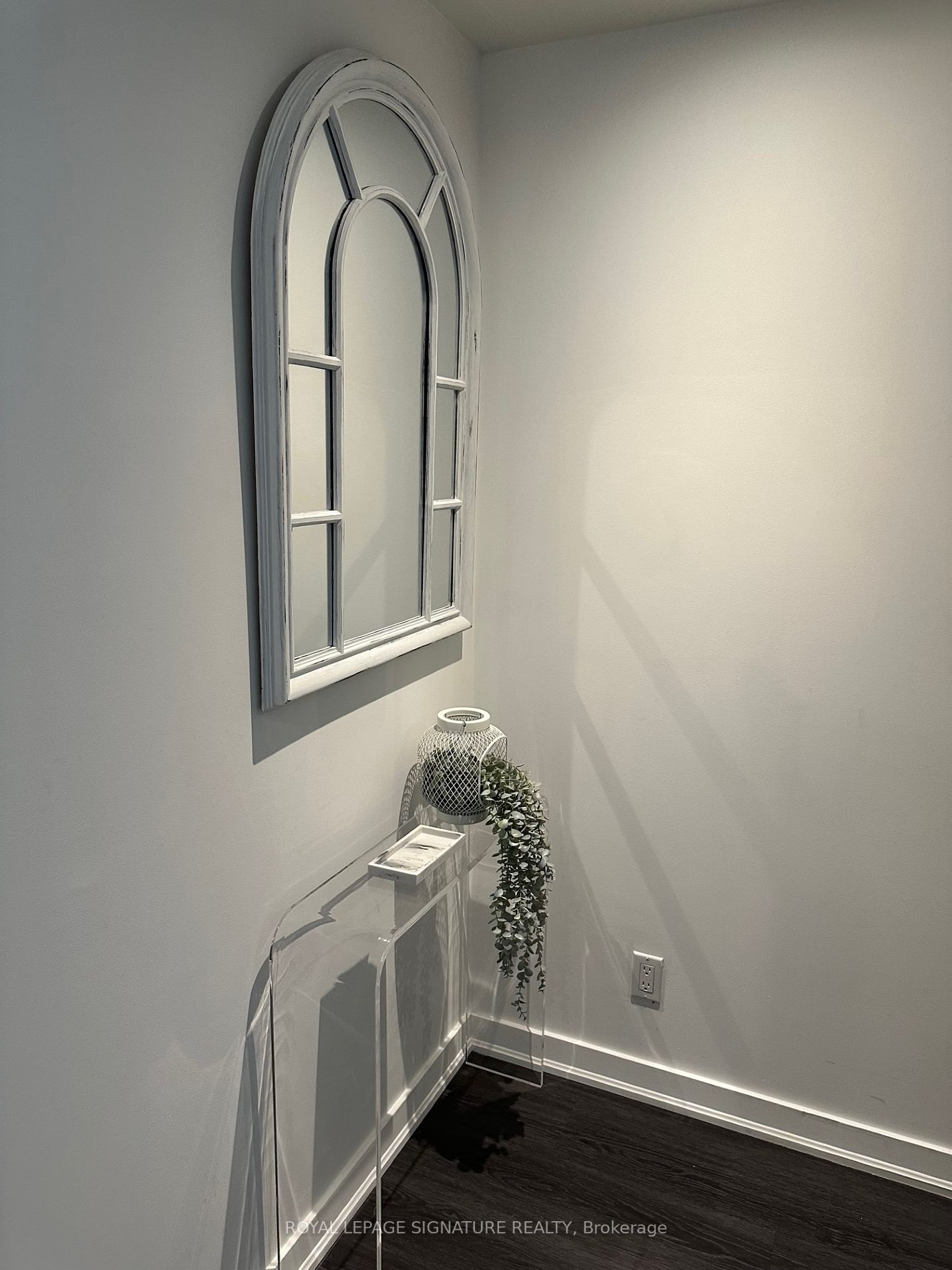 42 Camden St, #701