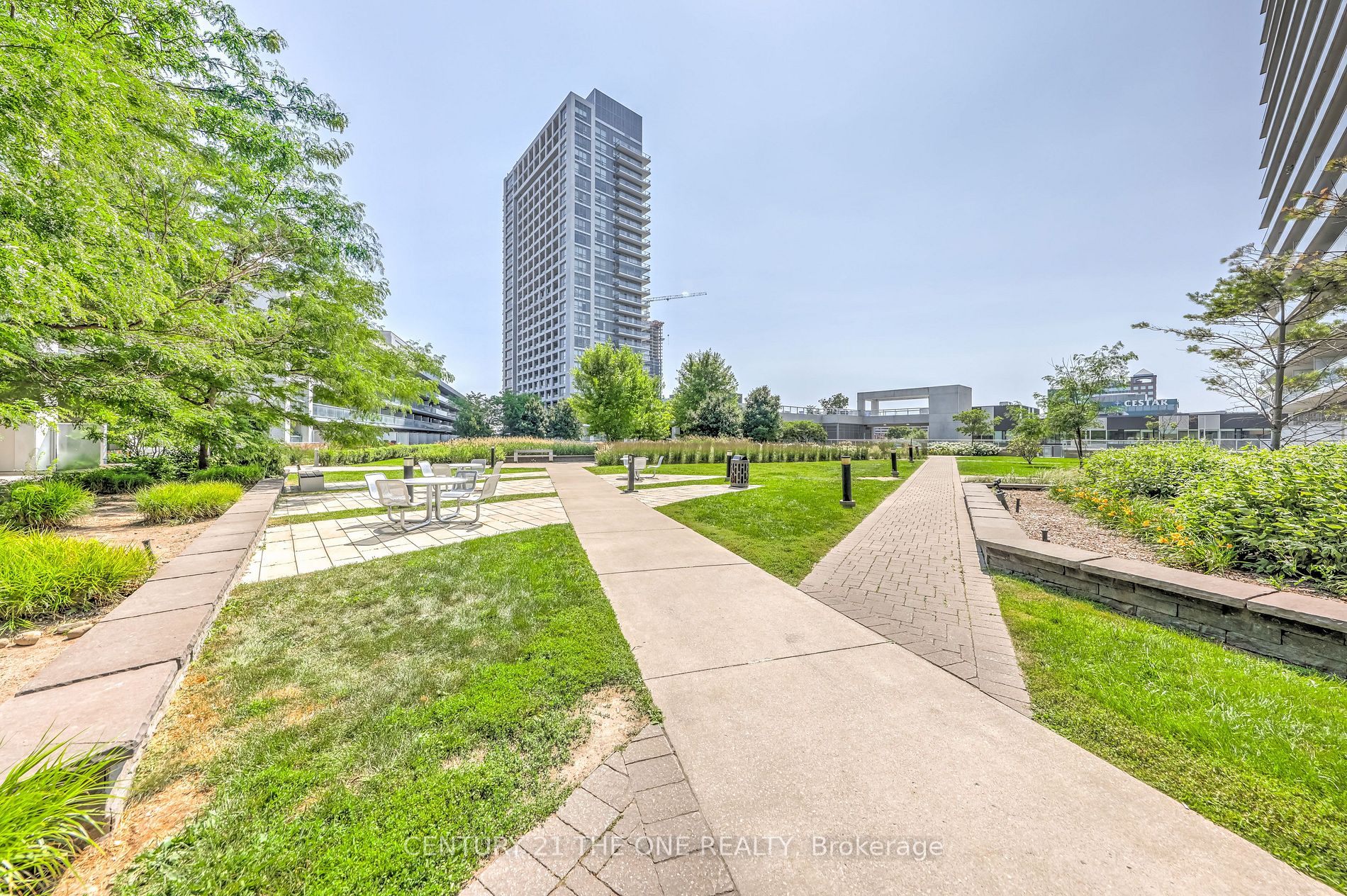 30 Herons Hill Way, #408